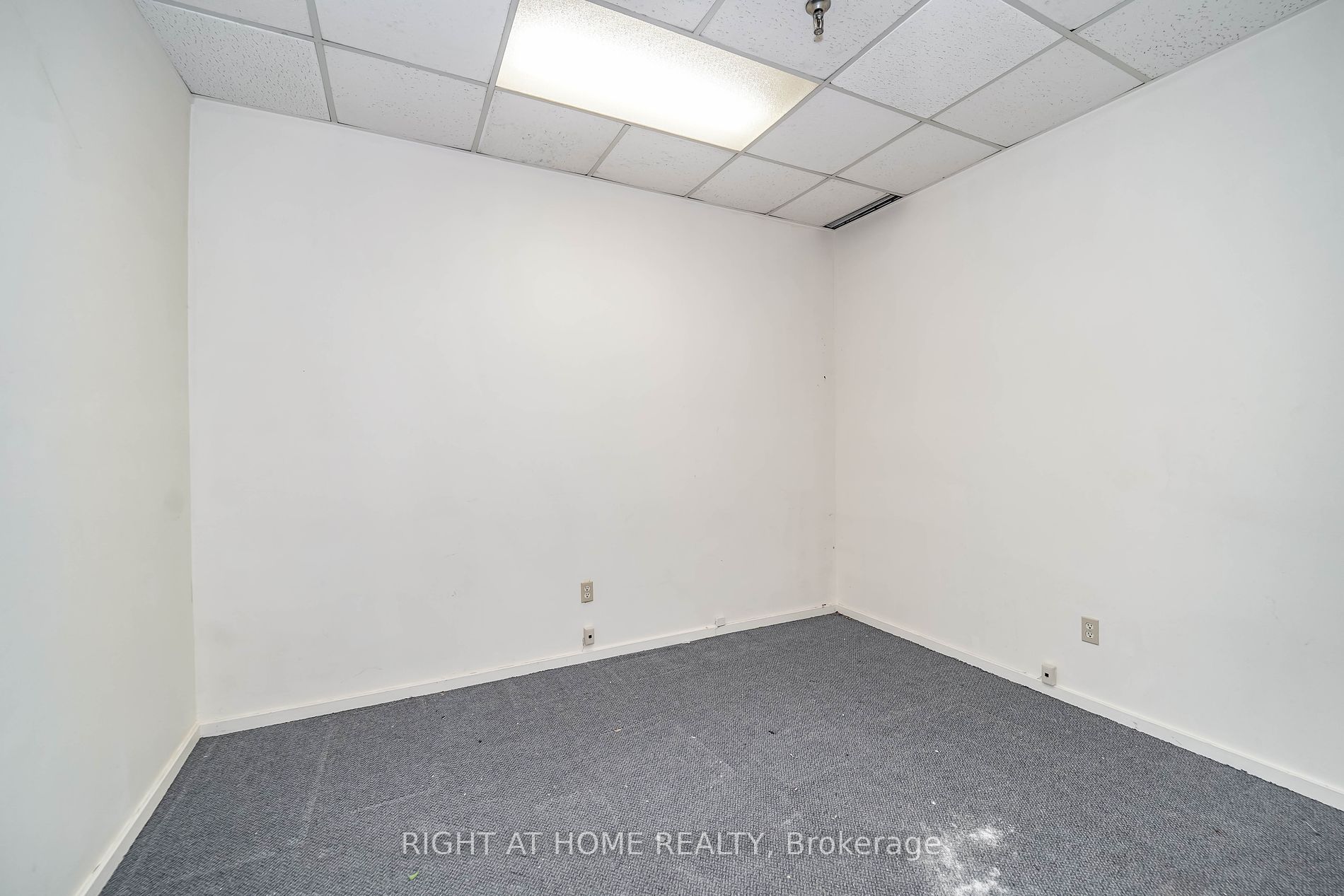 26-30 Six Point Rd Ofc (C)