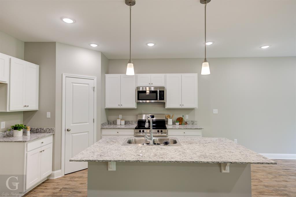 1221 Bayou Bay Court