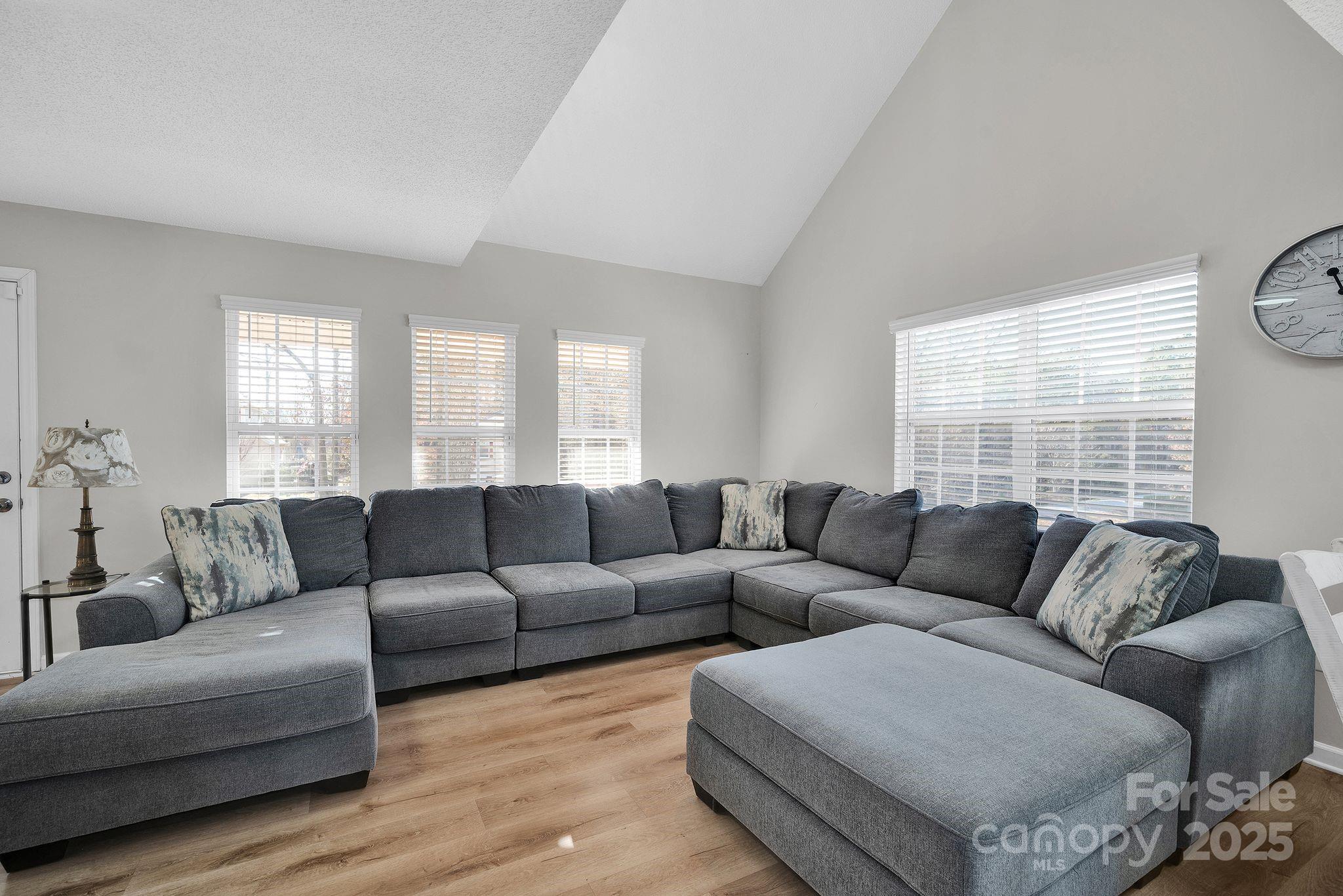 7713 Red Robin Trail