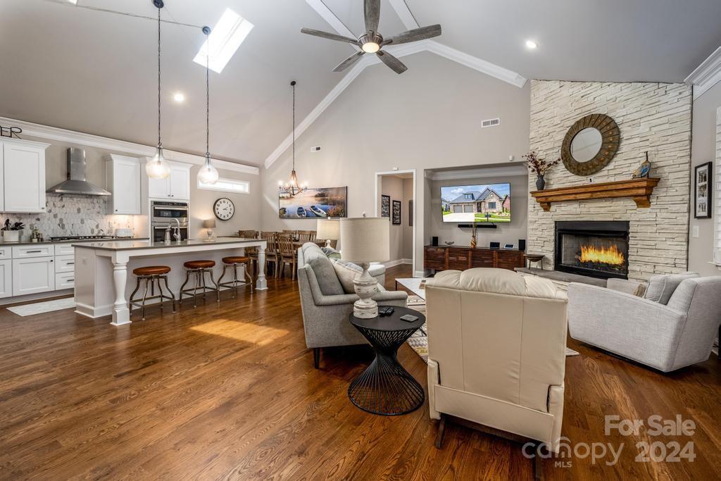 1446 Spring Ridge Lane