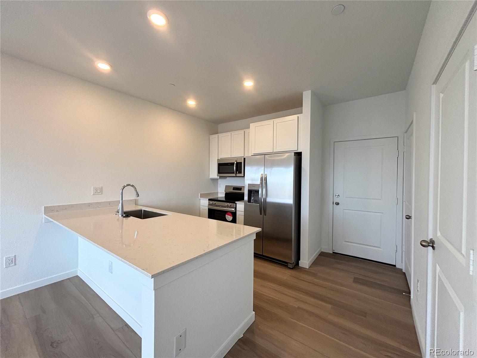 7646 S Cherokee Trail