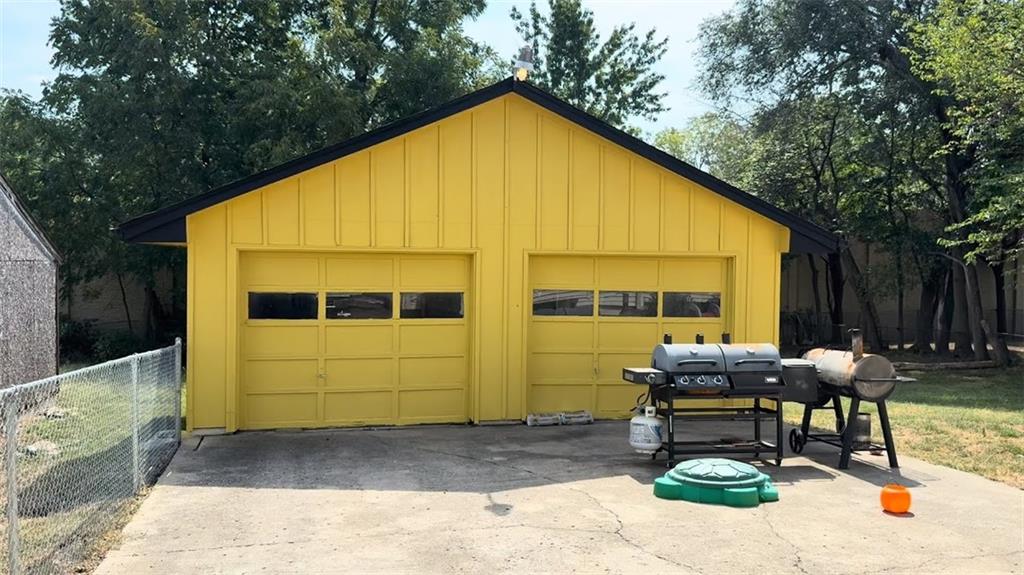 327 E Longfellow Street