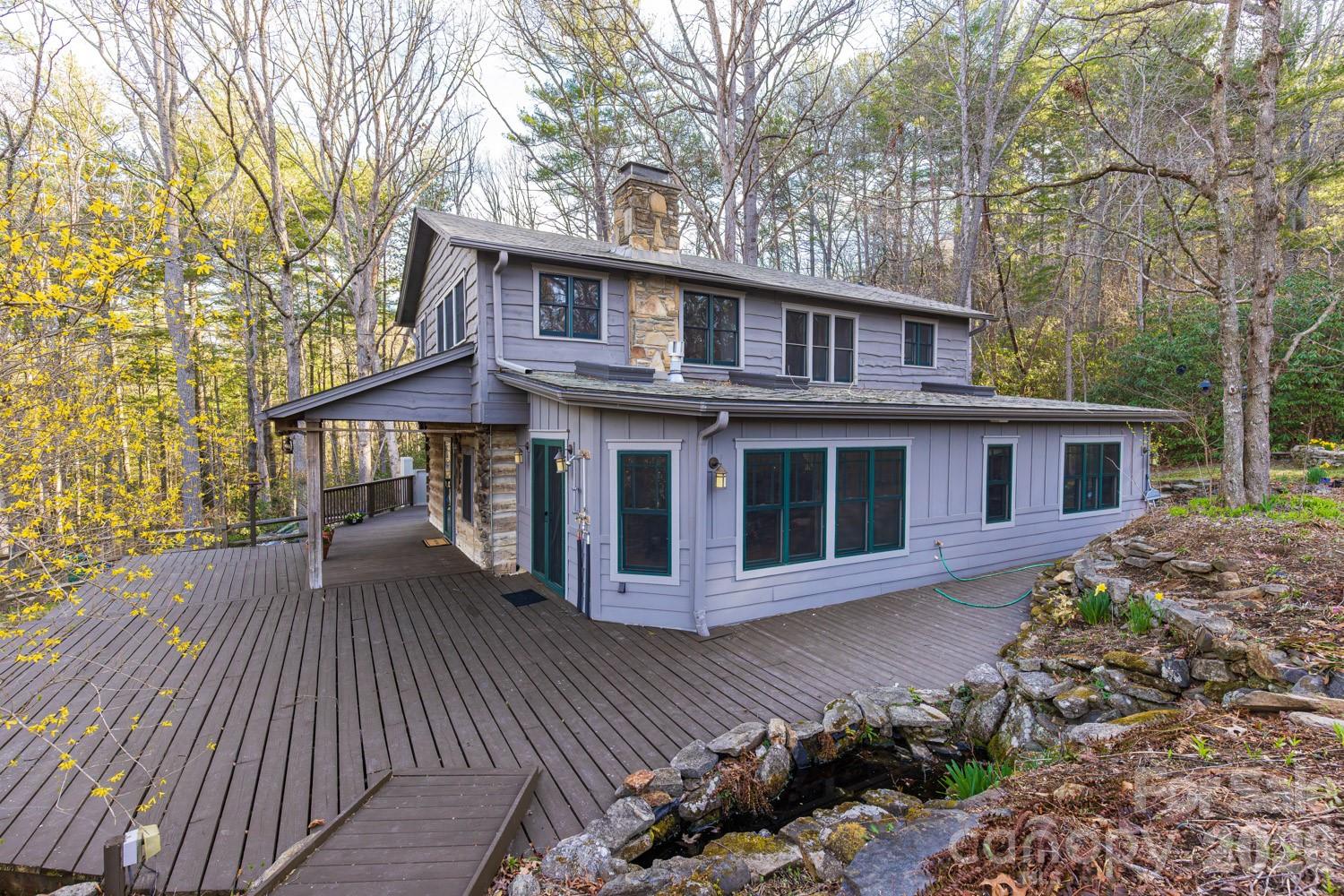 117 Woods View Trail