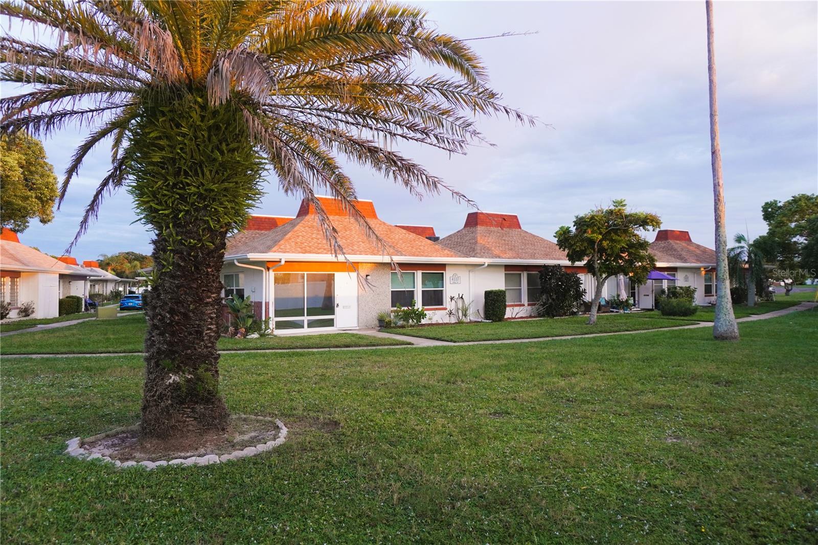 4337 Tahitian Gardens Circle E