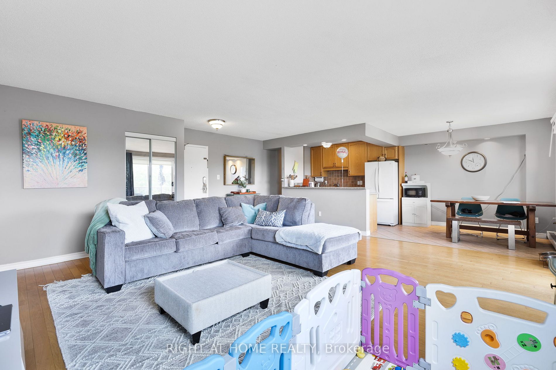 793 E Colborne St 501