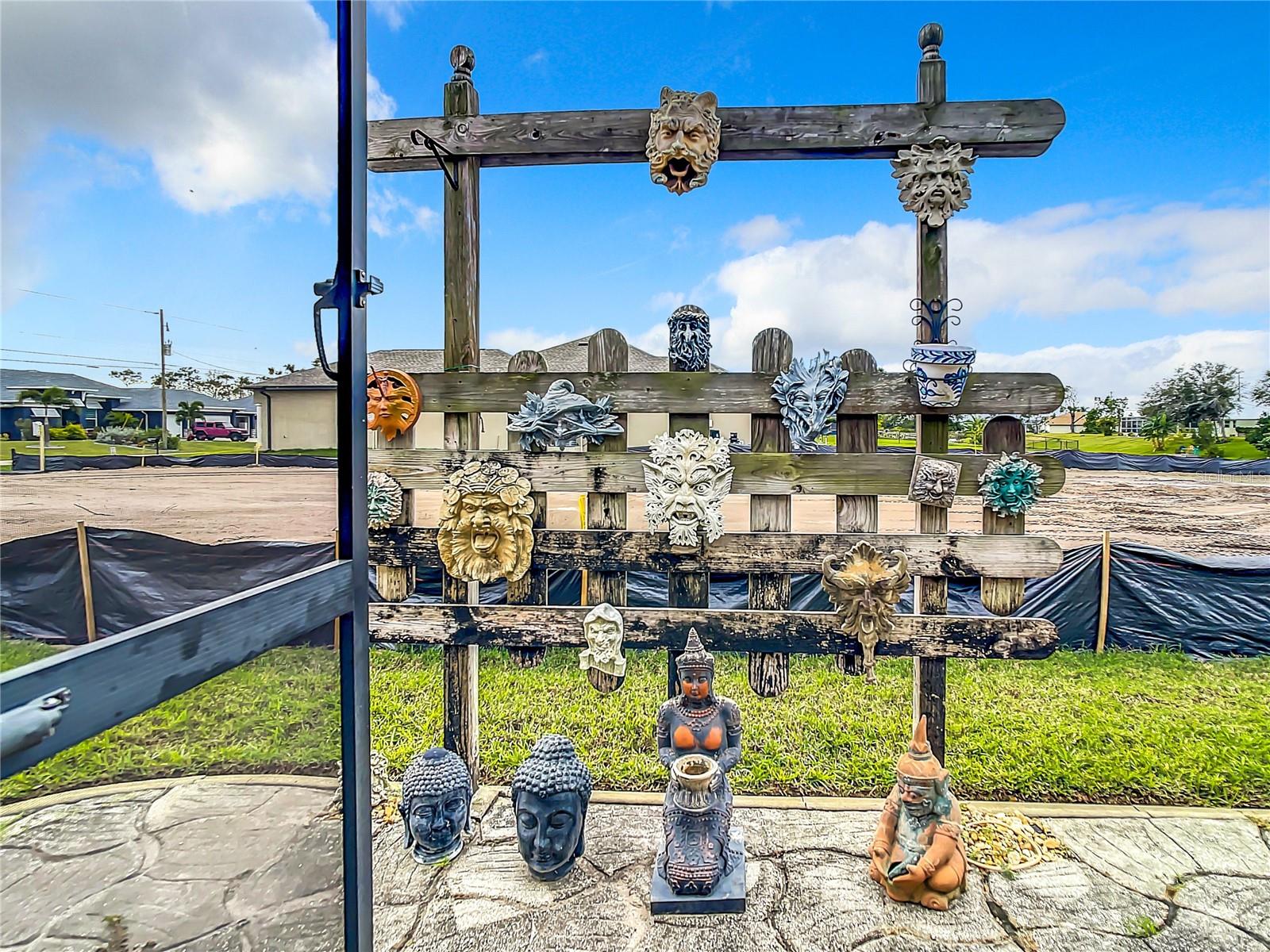 938 Boundary Boulevard