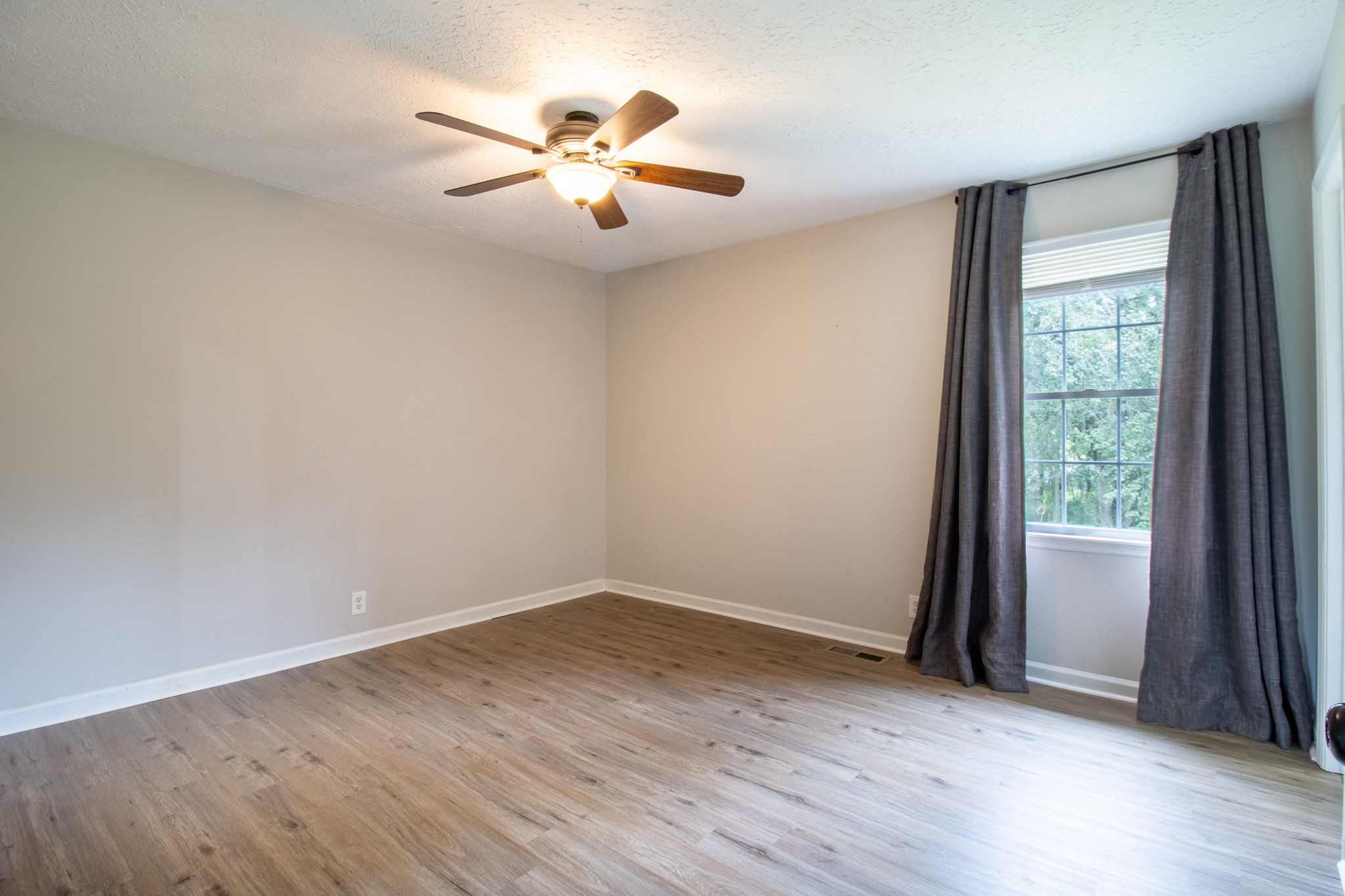 409 Sunnybrook Dr