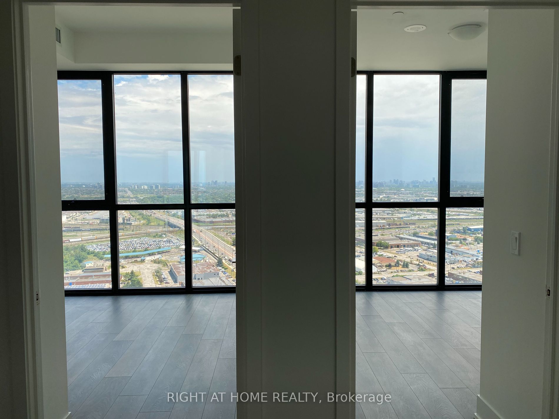 2908 W Highway 7 Rd 3709