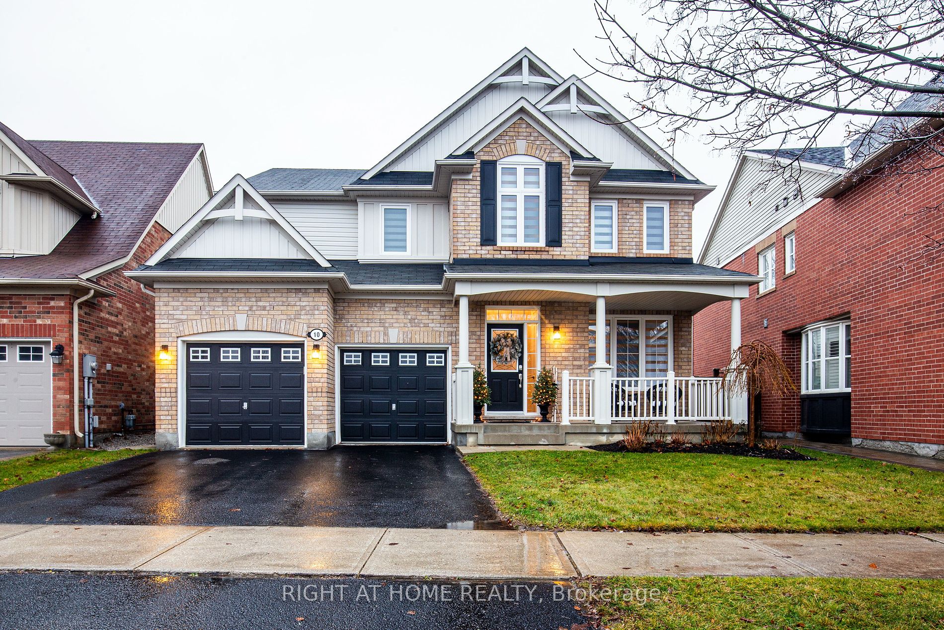 10 Little Rouge Circ