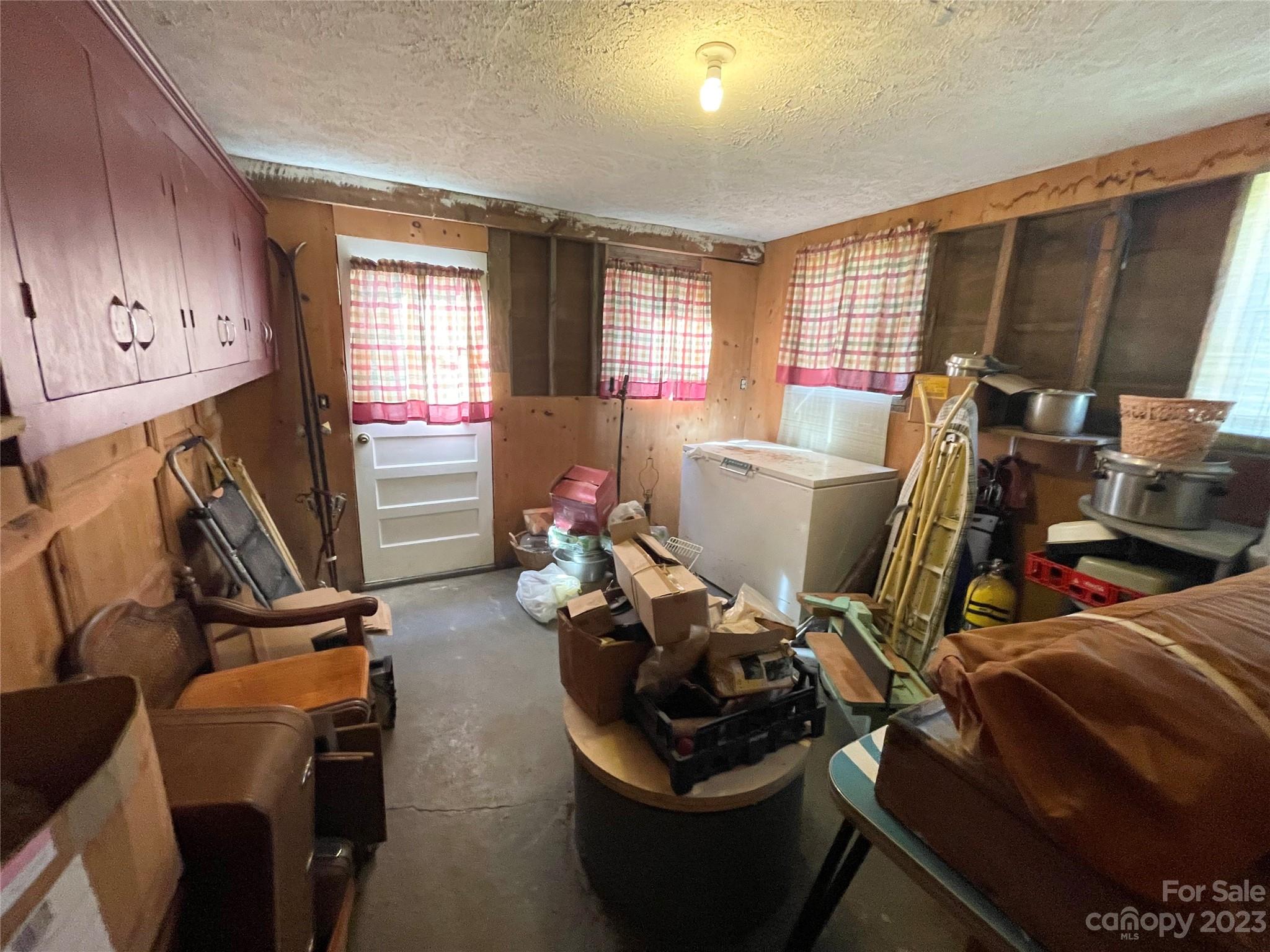 1495 Slope Terrace
