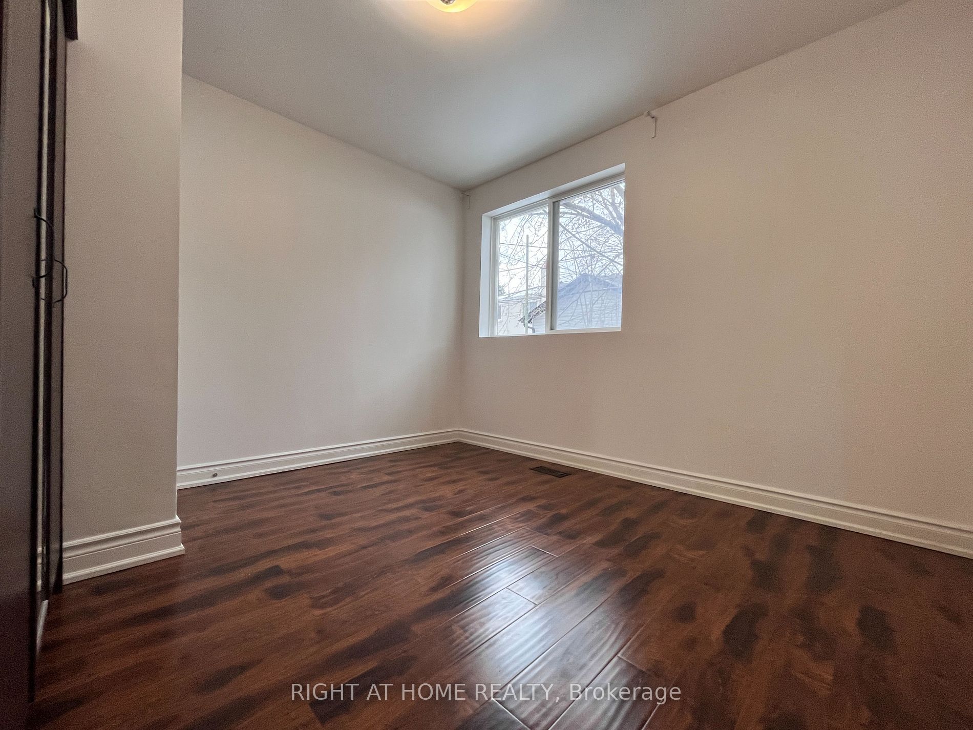 195 N Taylor Mills Dr Upper