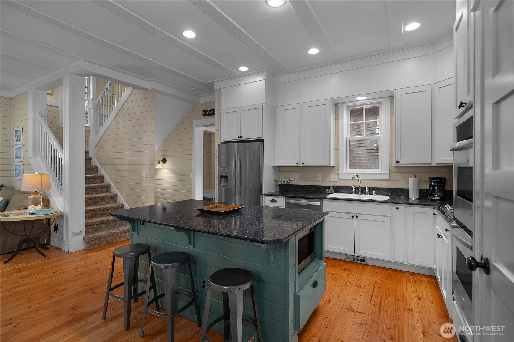 21 N Glen Lane