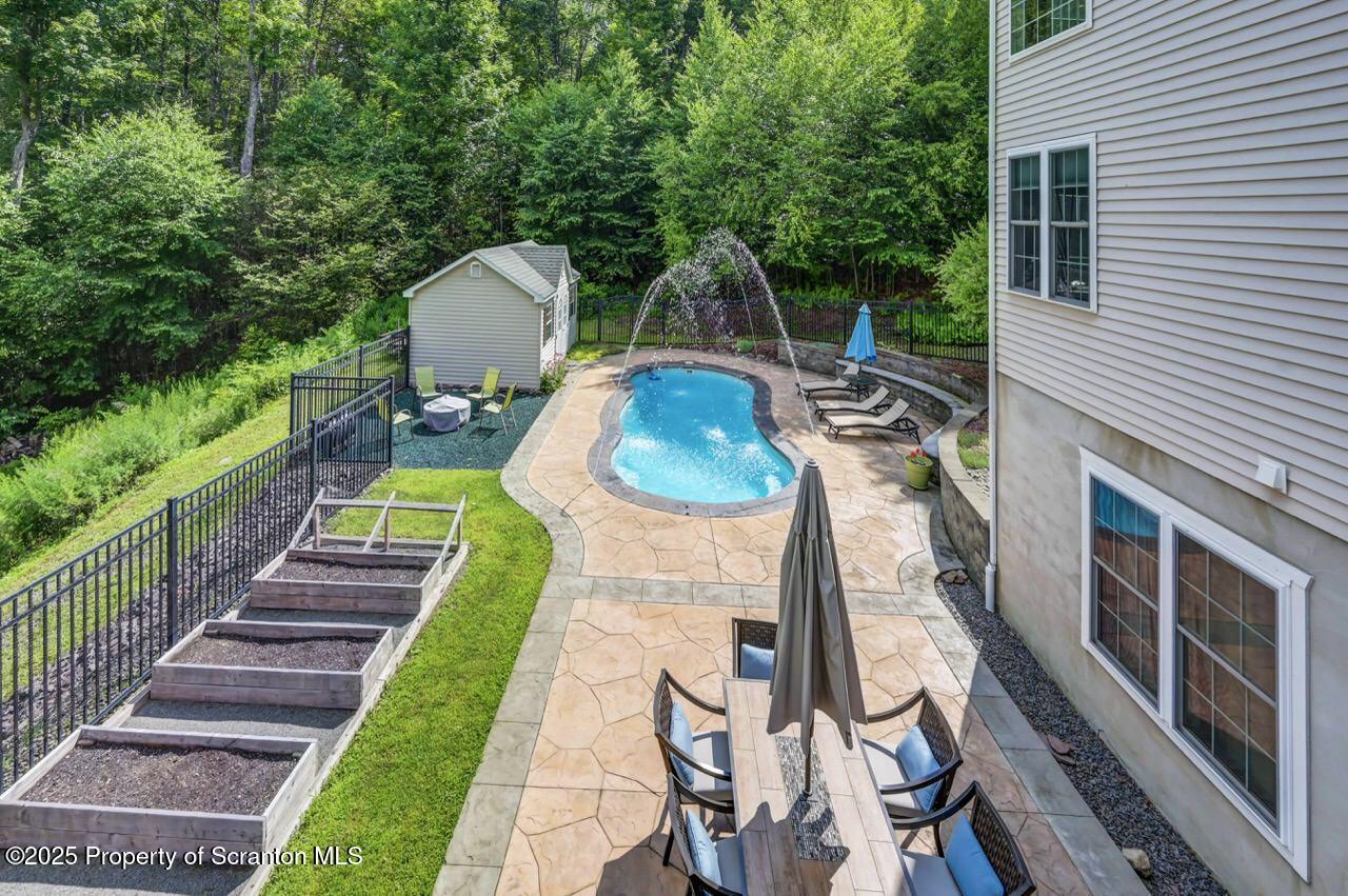 172 Constitution Drive