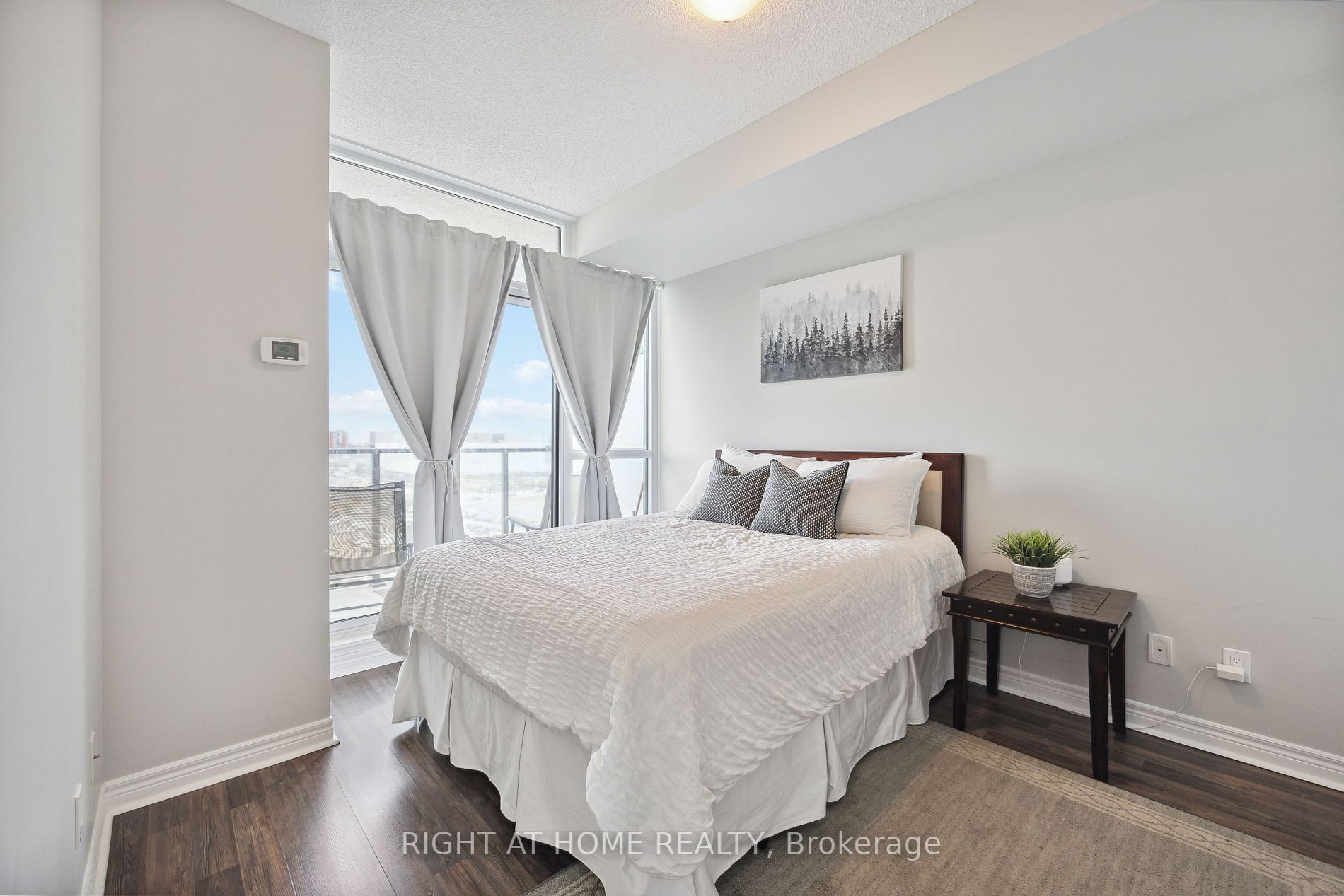 339 W Rathburn Rd 819