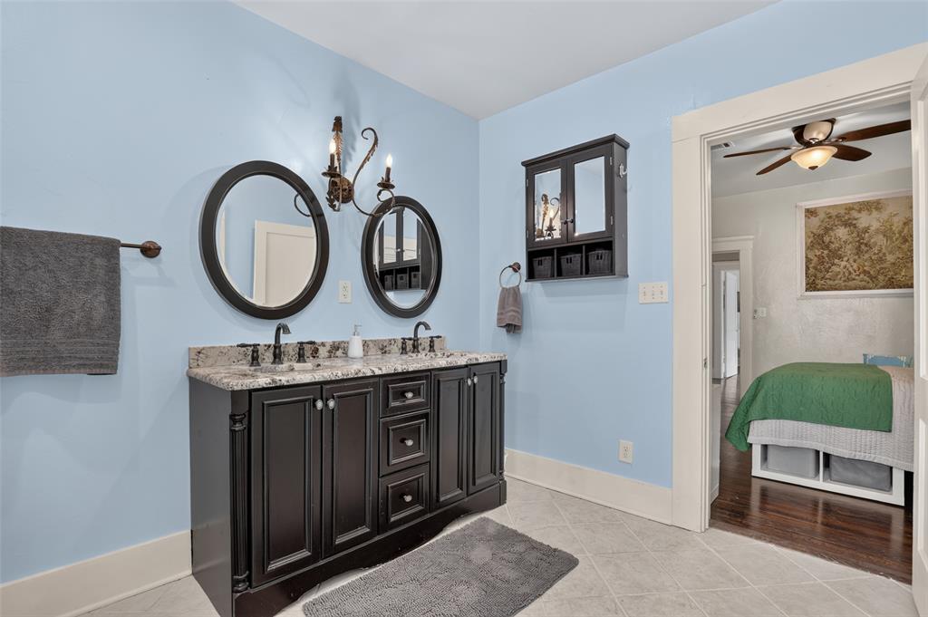 1216 NW 39th Street