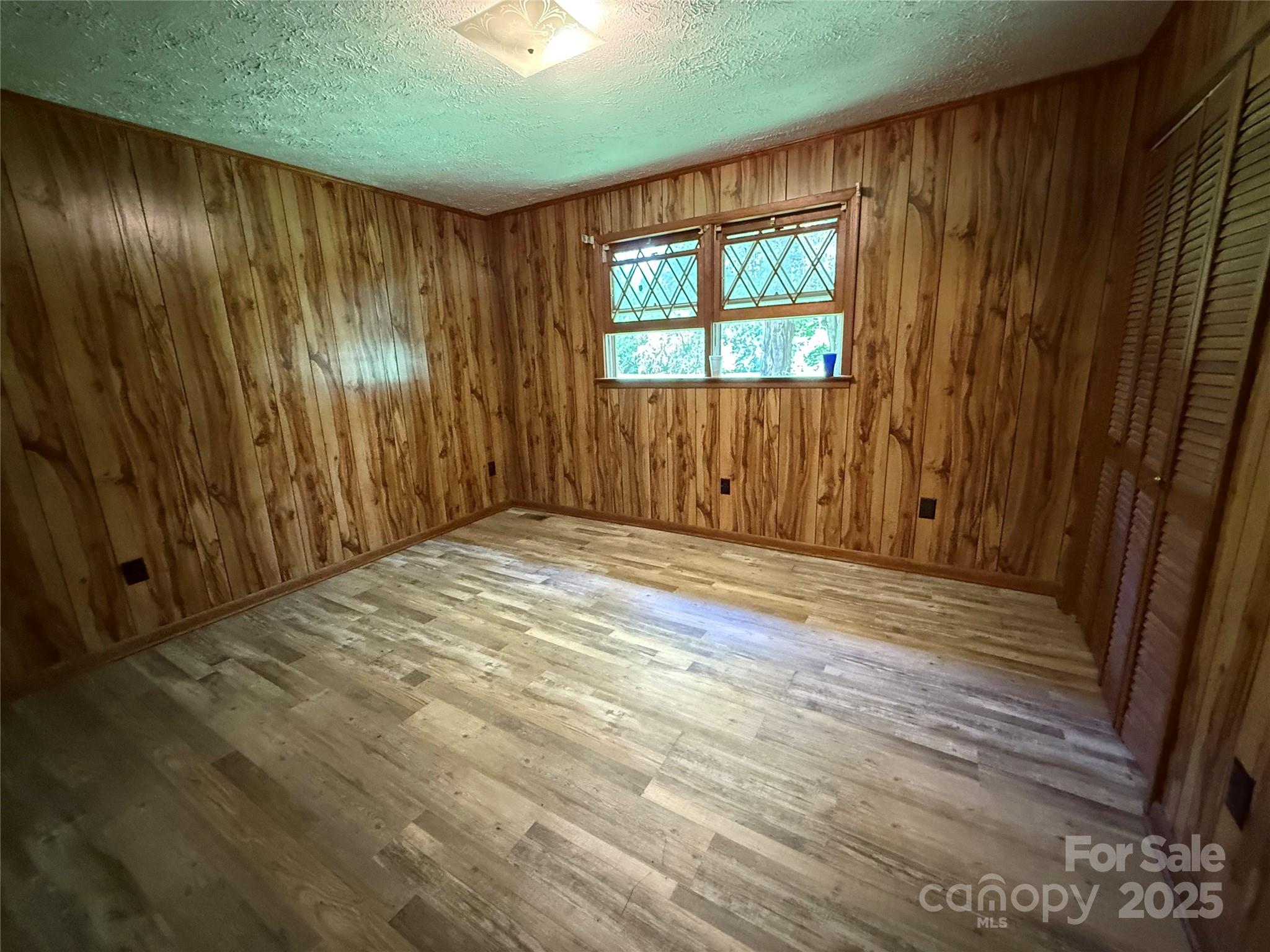 5422 River Road