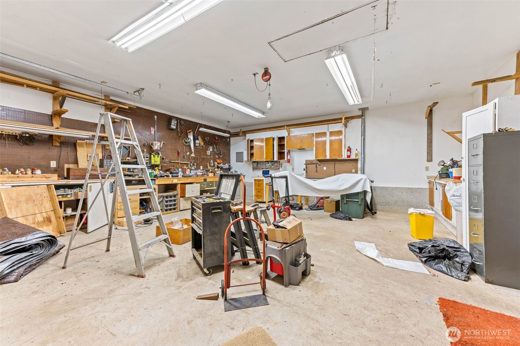 17025 32nd Avenue NE