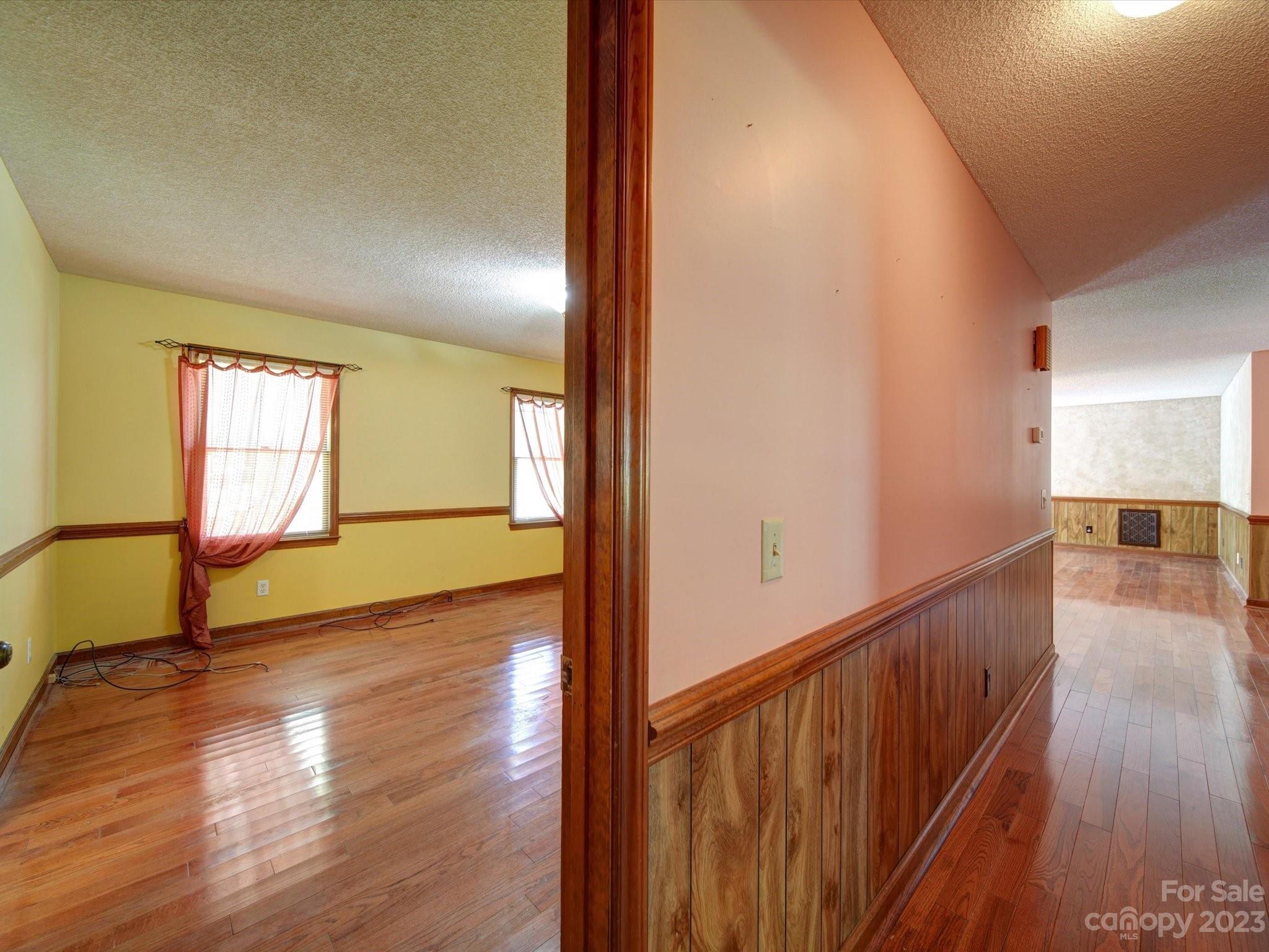 605 Heatherwood Drive