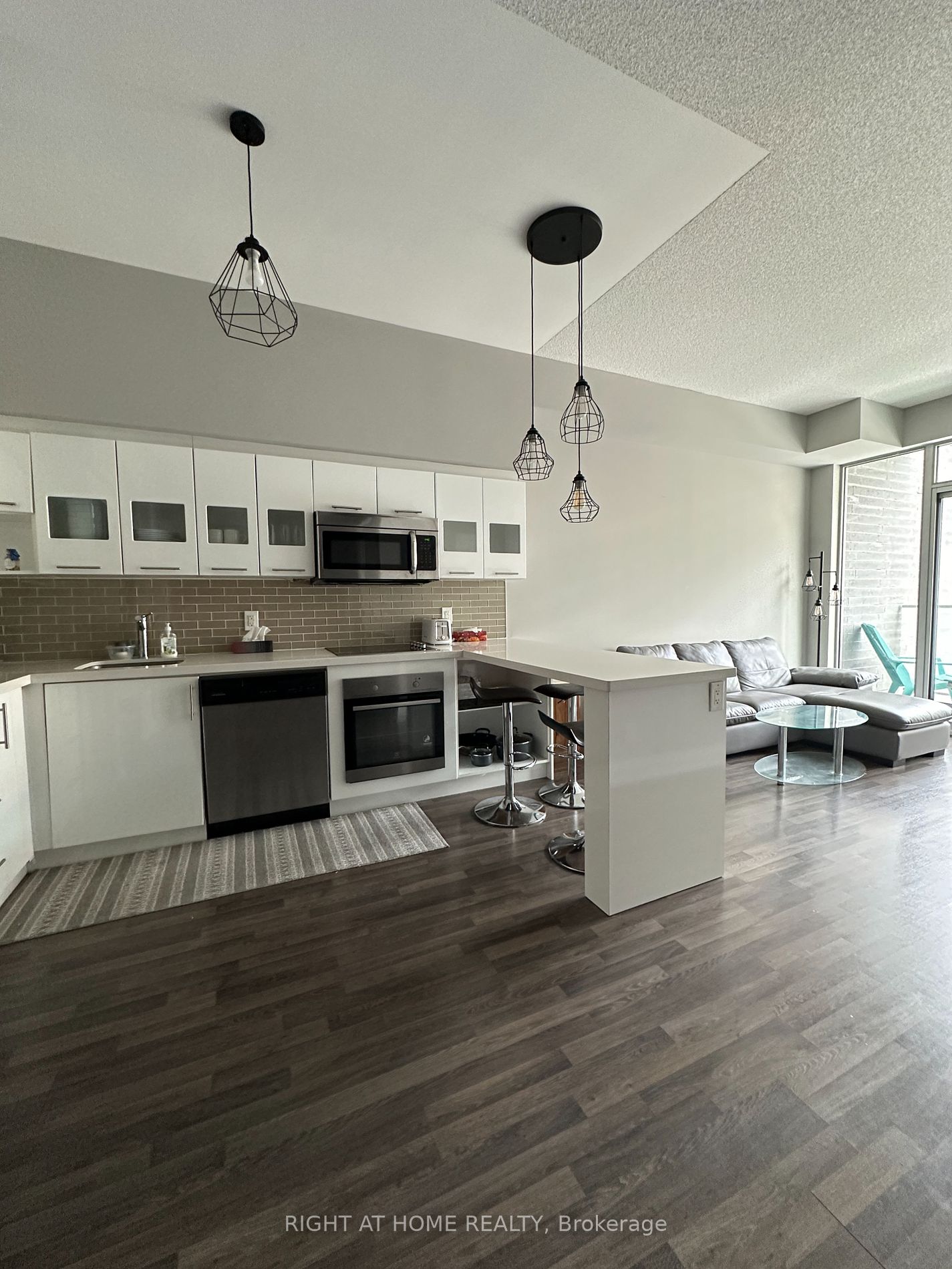 555 Wilson Ave 615E