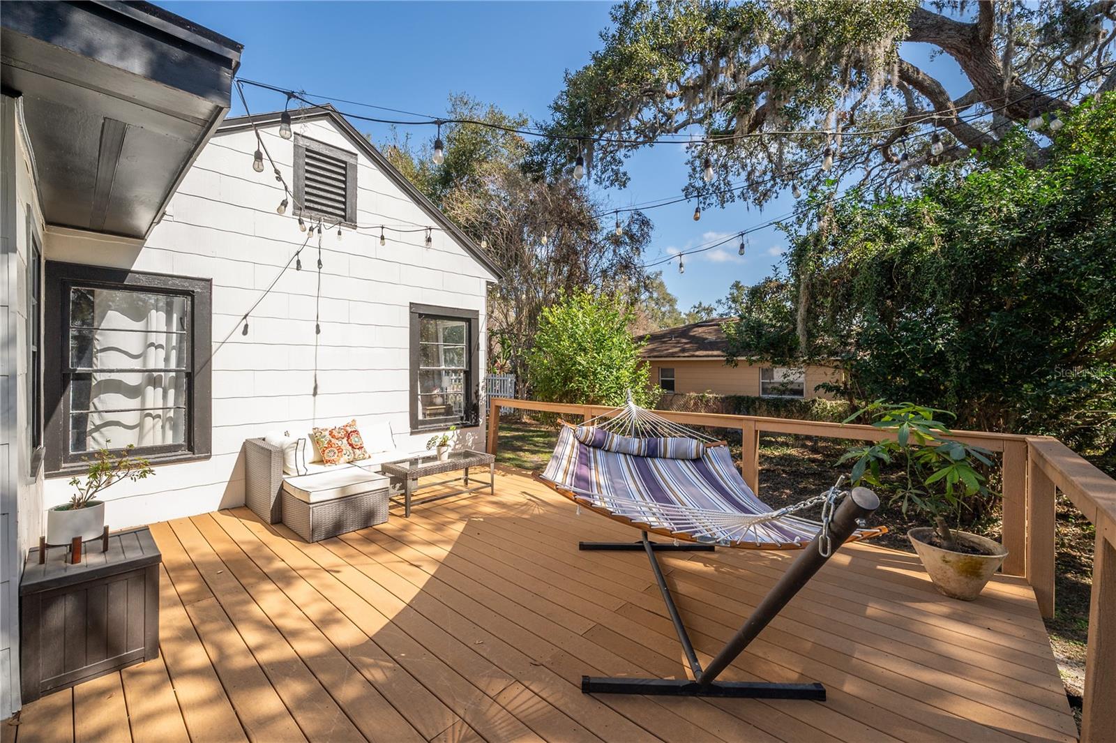 1209 E Idlewild Avenue