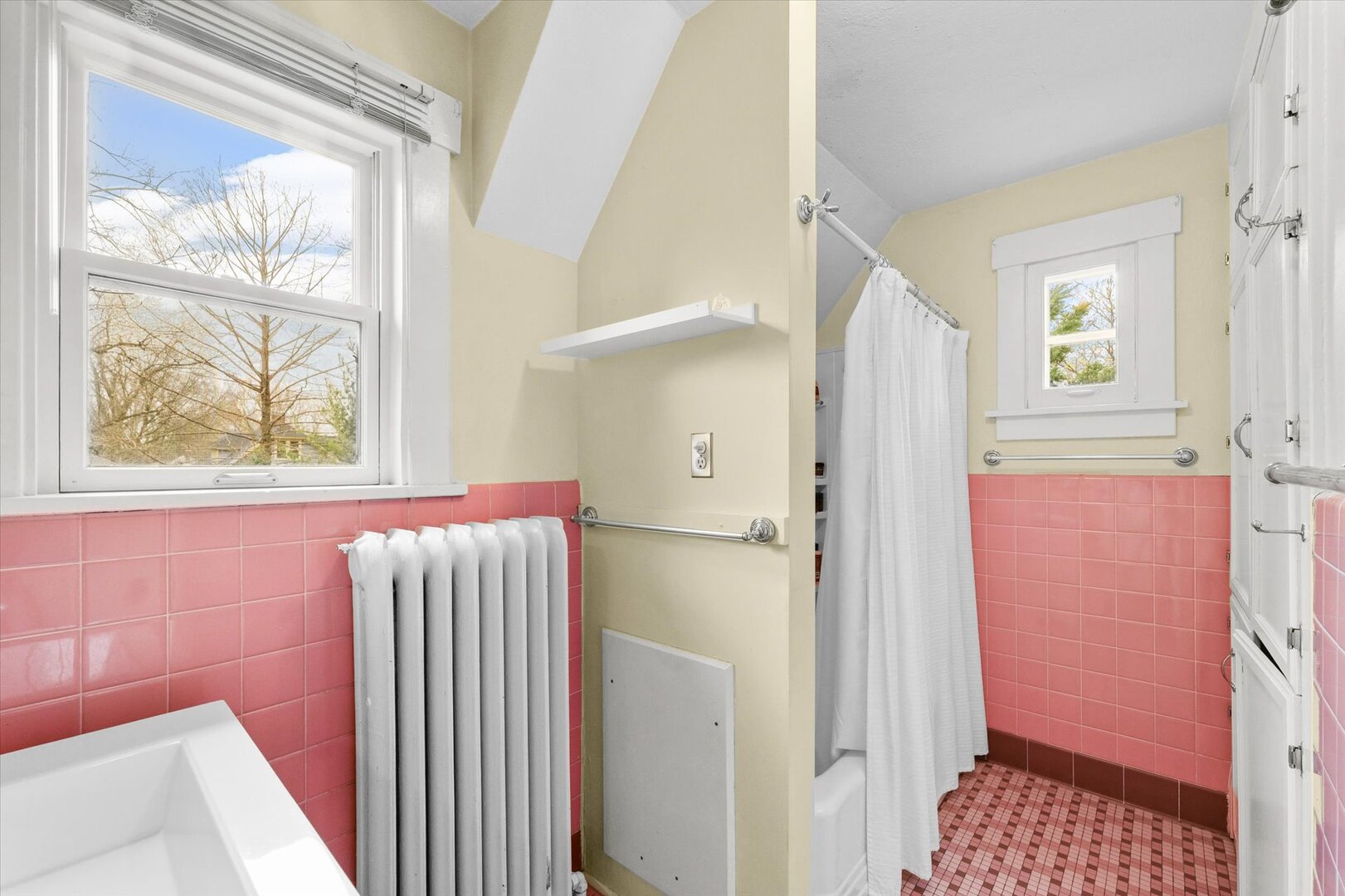 705 W Michigan Avenue