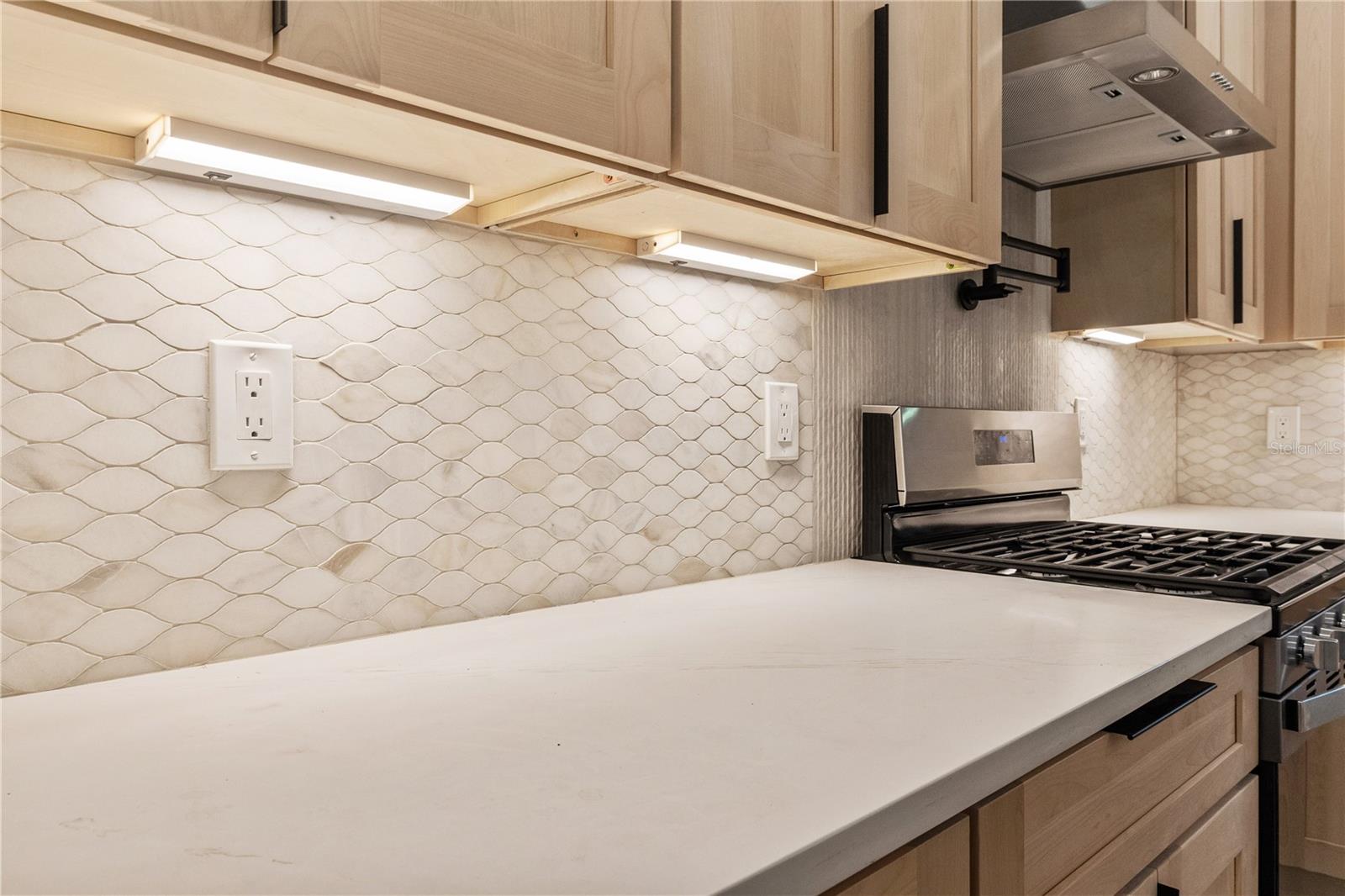 2727 W Chestnut Street