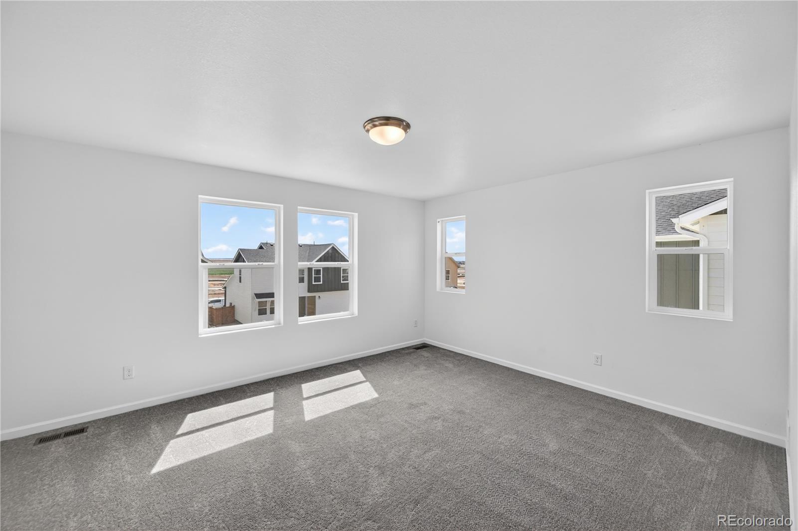 28430 E 4th Place