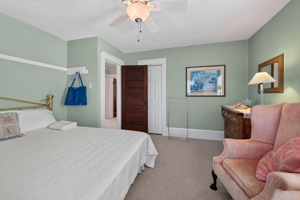 507 Harbor Ave 5