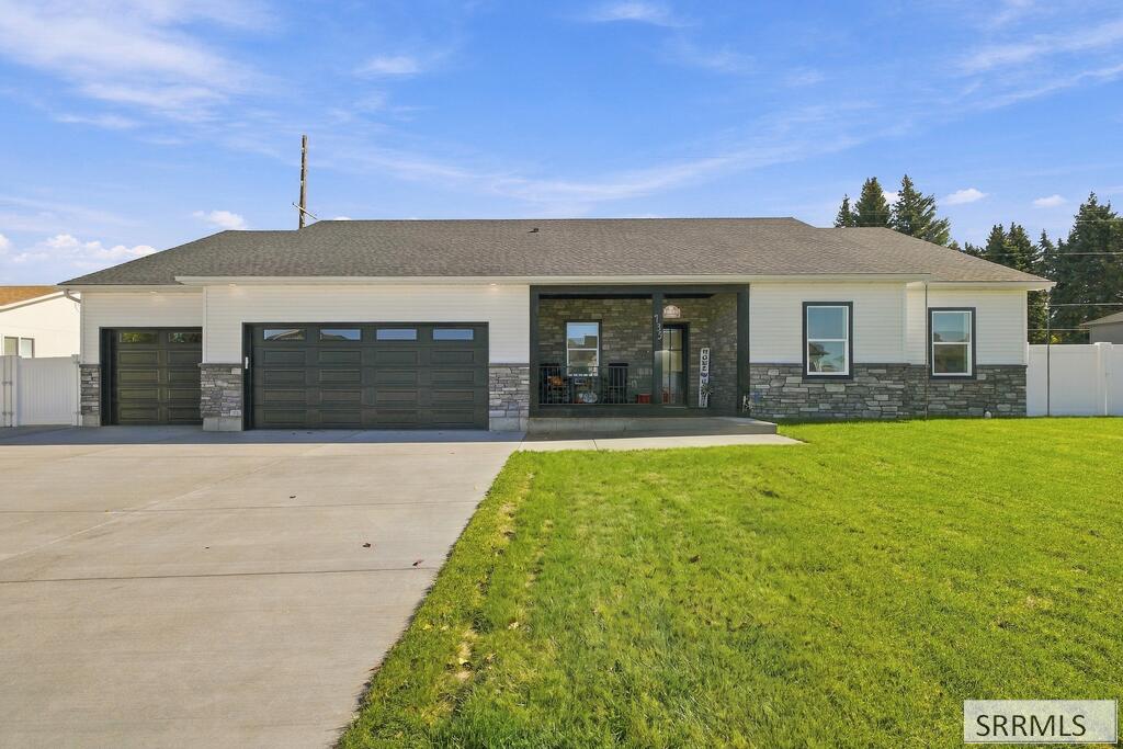 735 Sunset Court