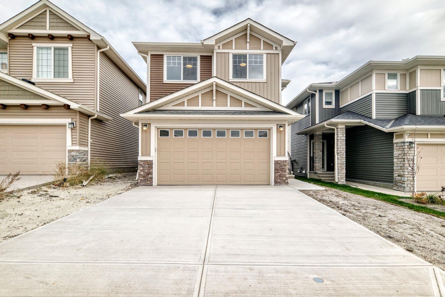 1359 Bayview Crescent SW