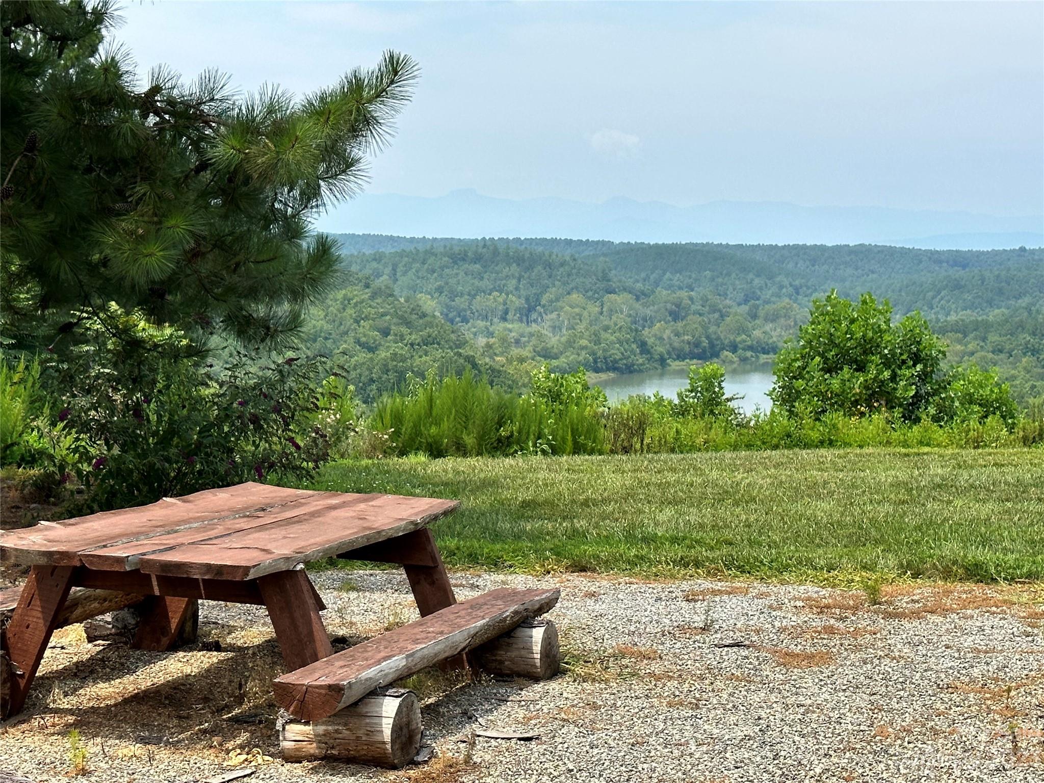 100 Shortoff Trail NW