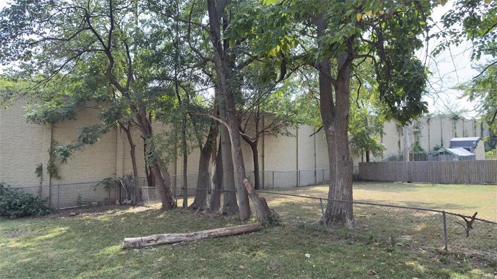 327 E Longfellow Street