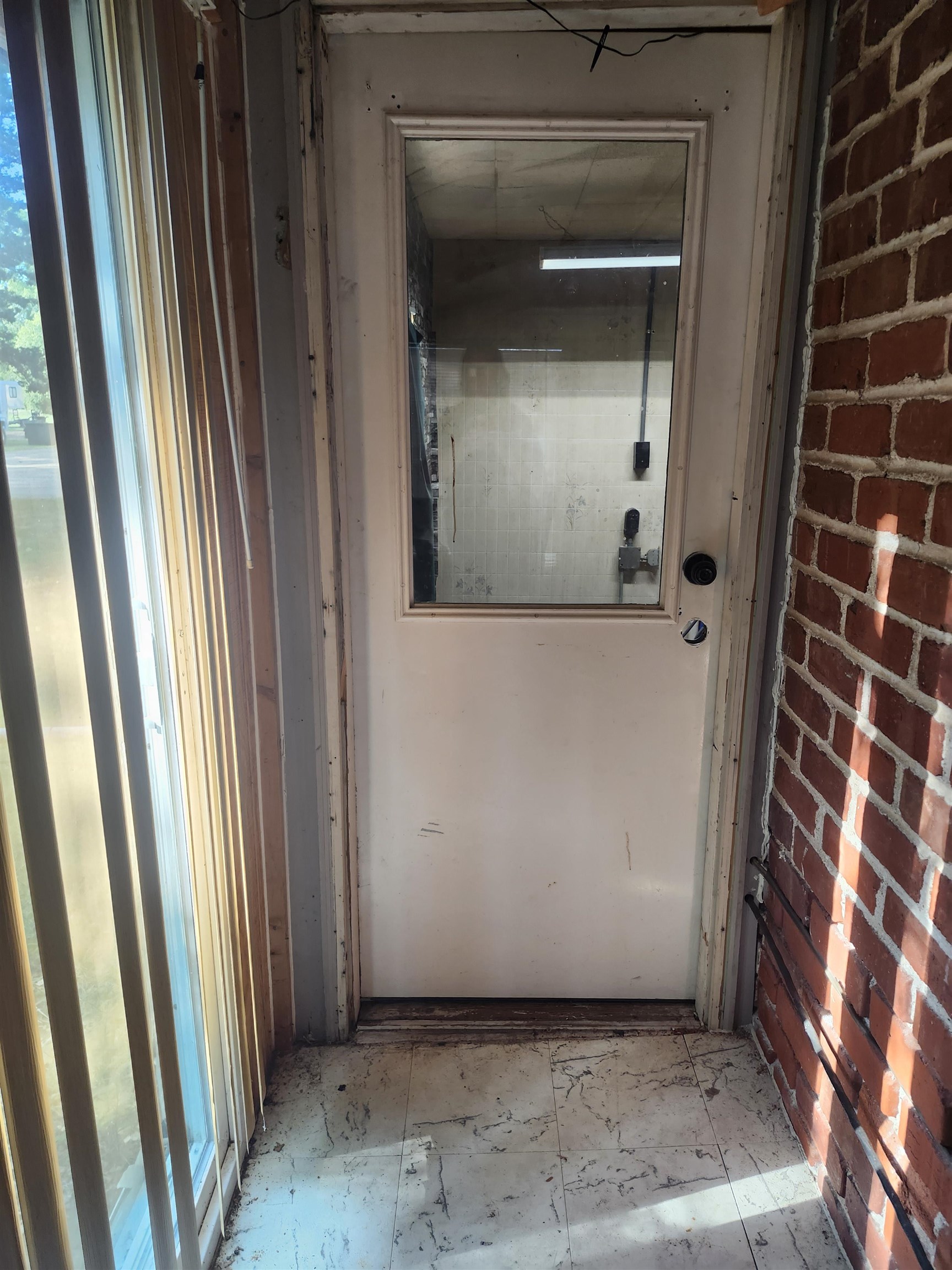 201 S 10th St.