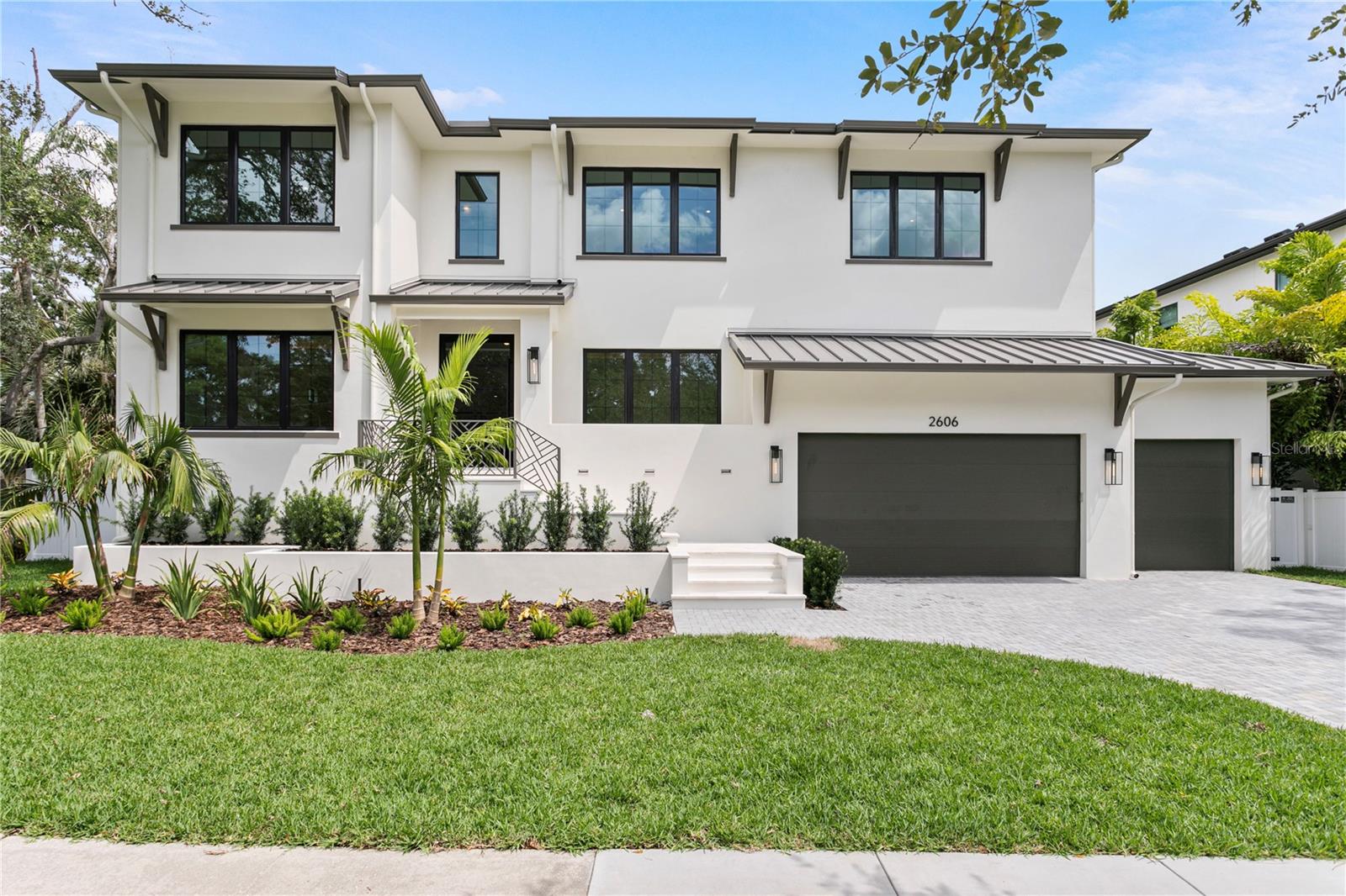 2606 N Dundee Street