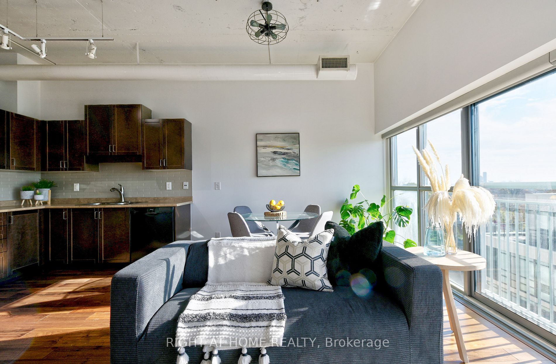 2 Fieldway Rd 611
