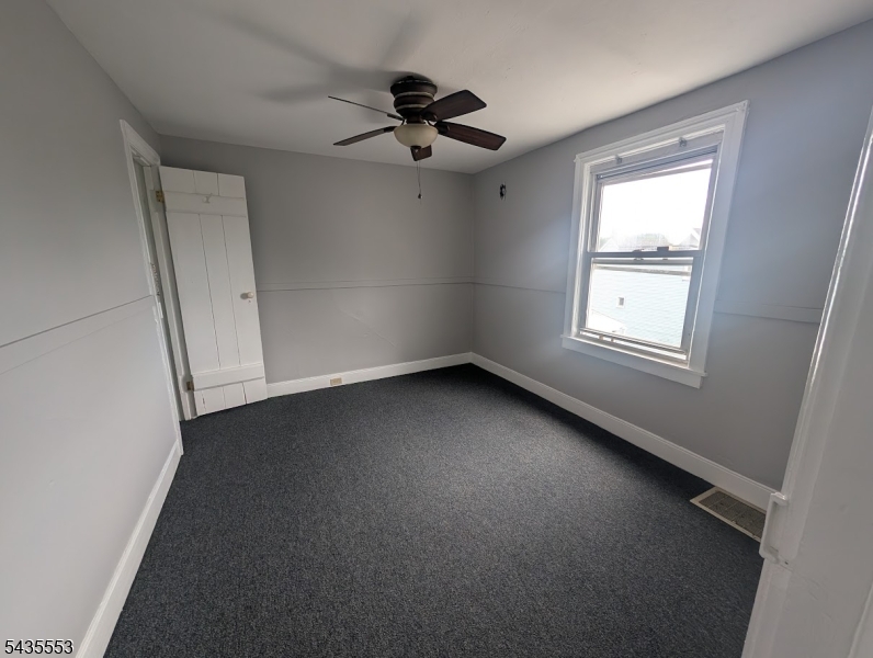 10 Randall St