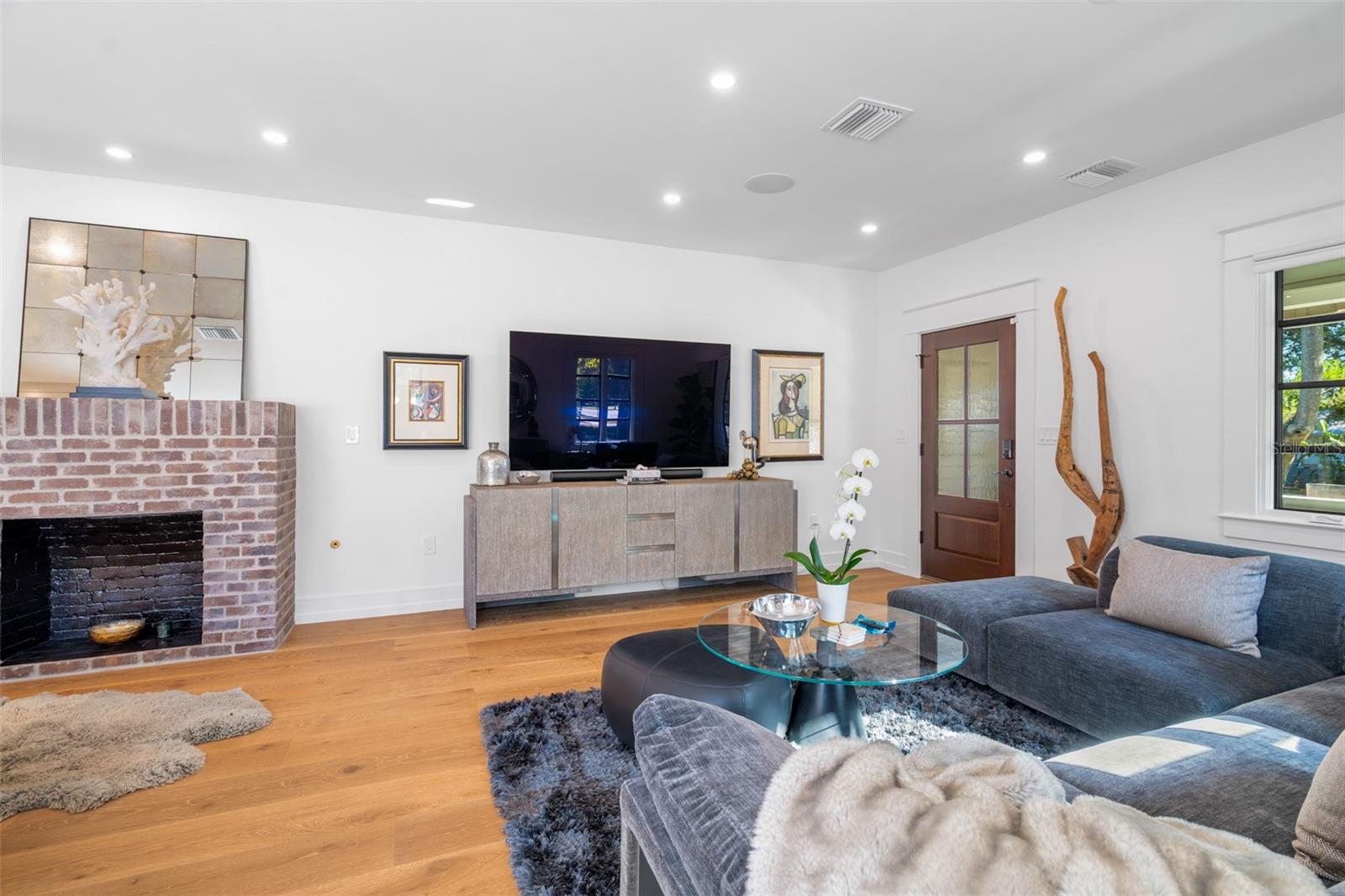 5302 N Central Avenue