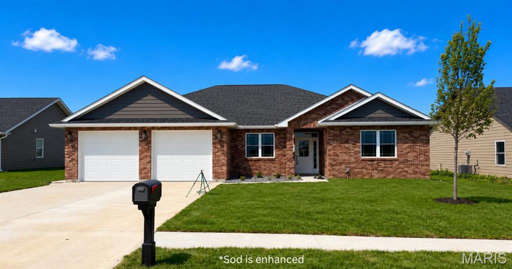 205 E Larkspur Ct