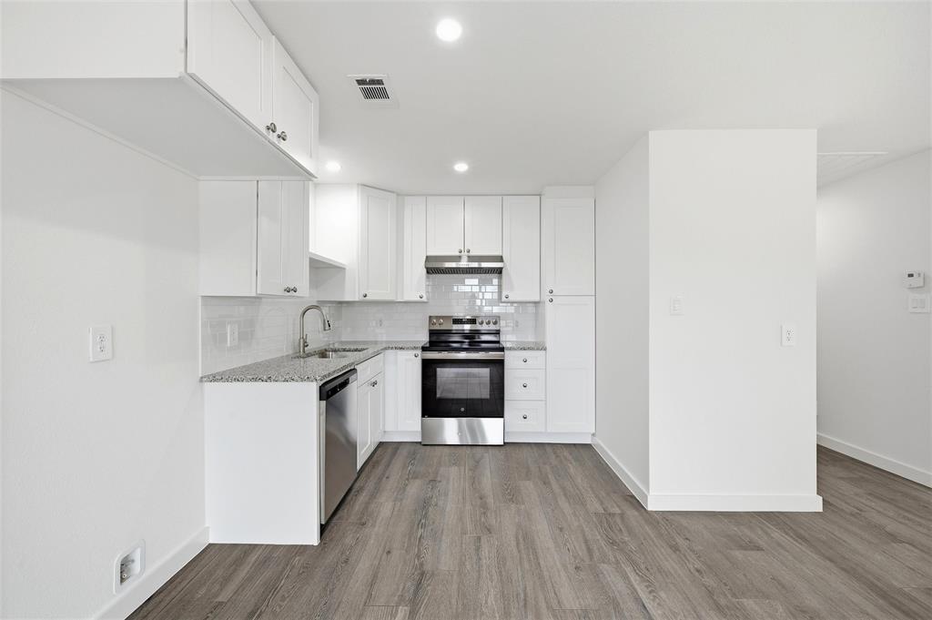 104 N Imperial Drive