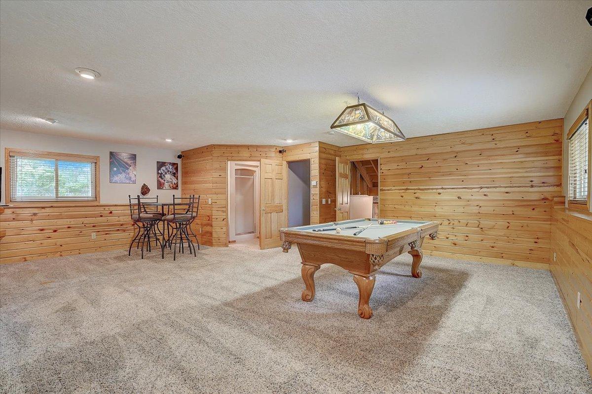 11211 Virginia Avenue N