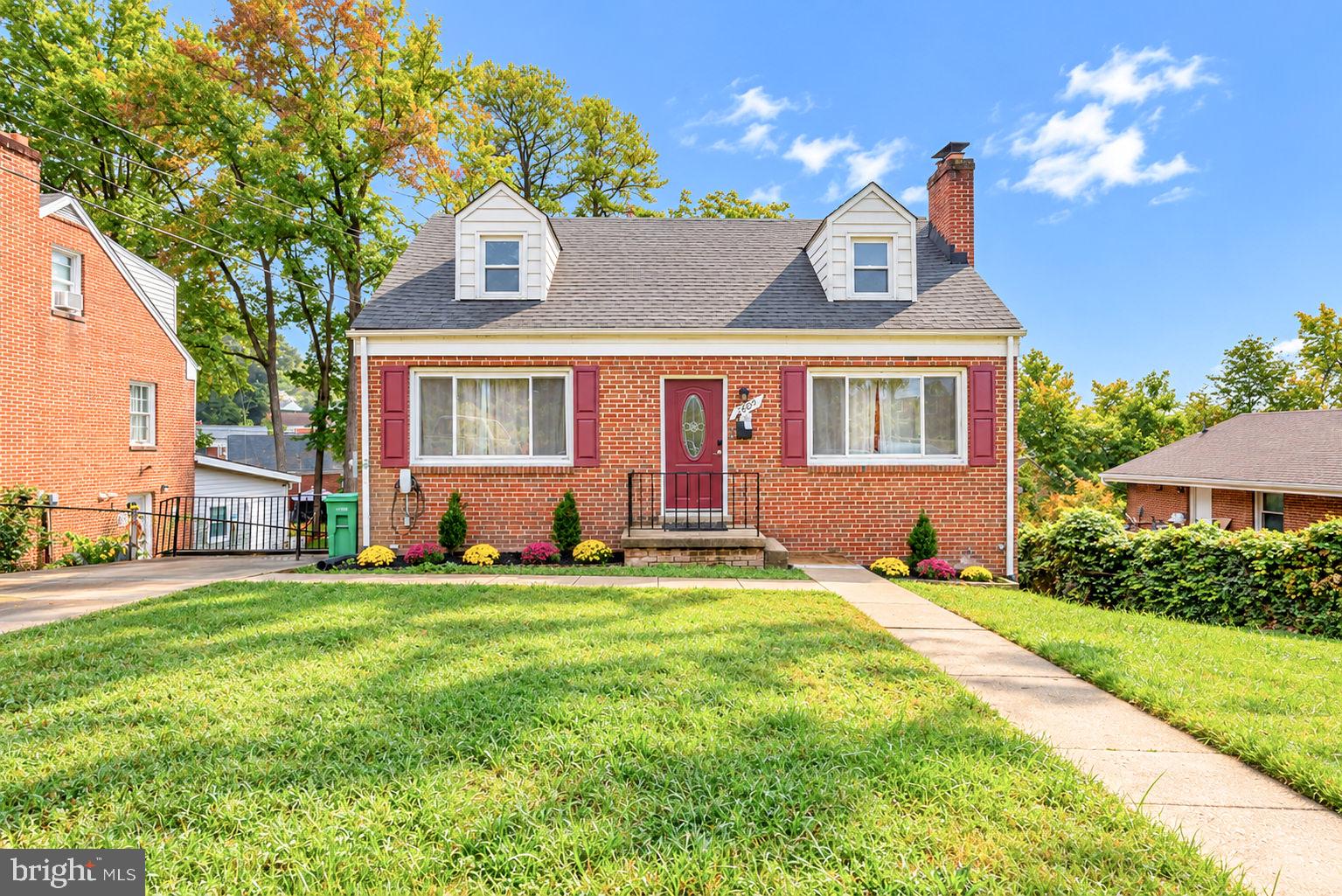 5609 Elberton Court