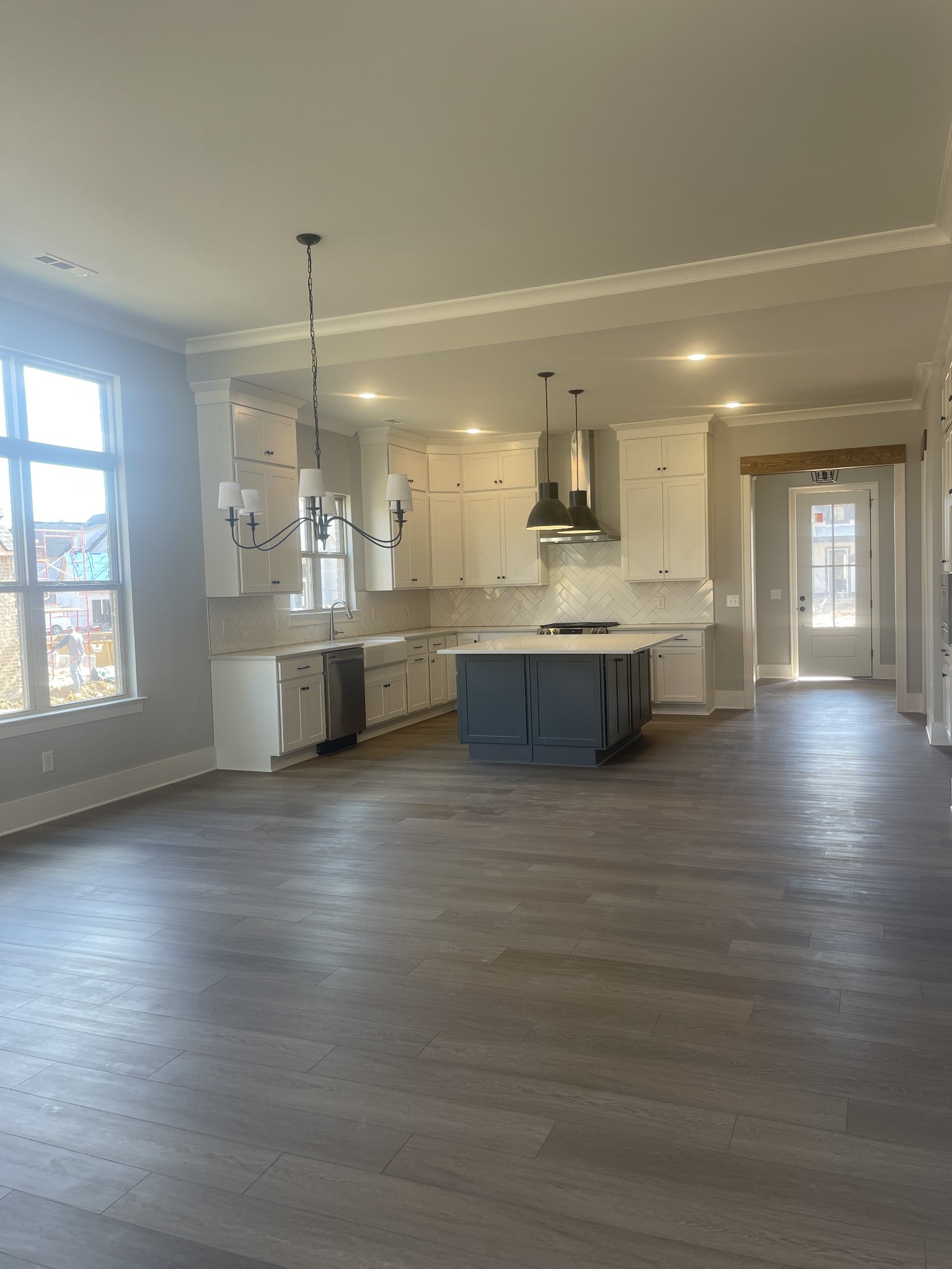 5616 Winslet Drive S