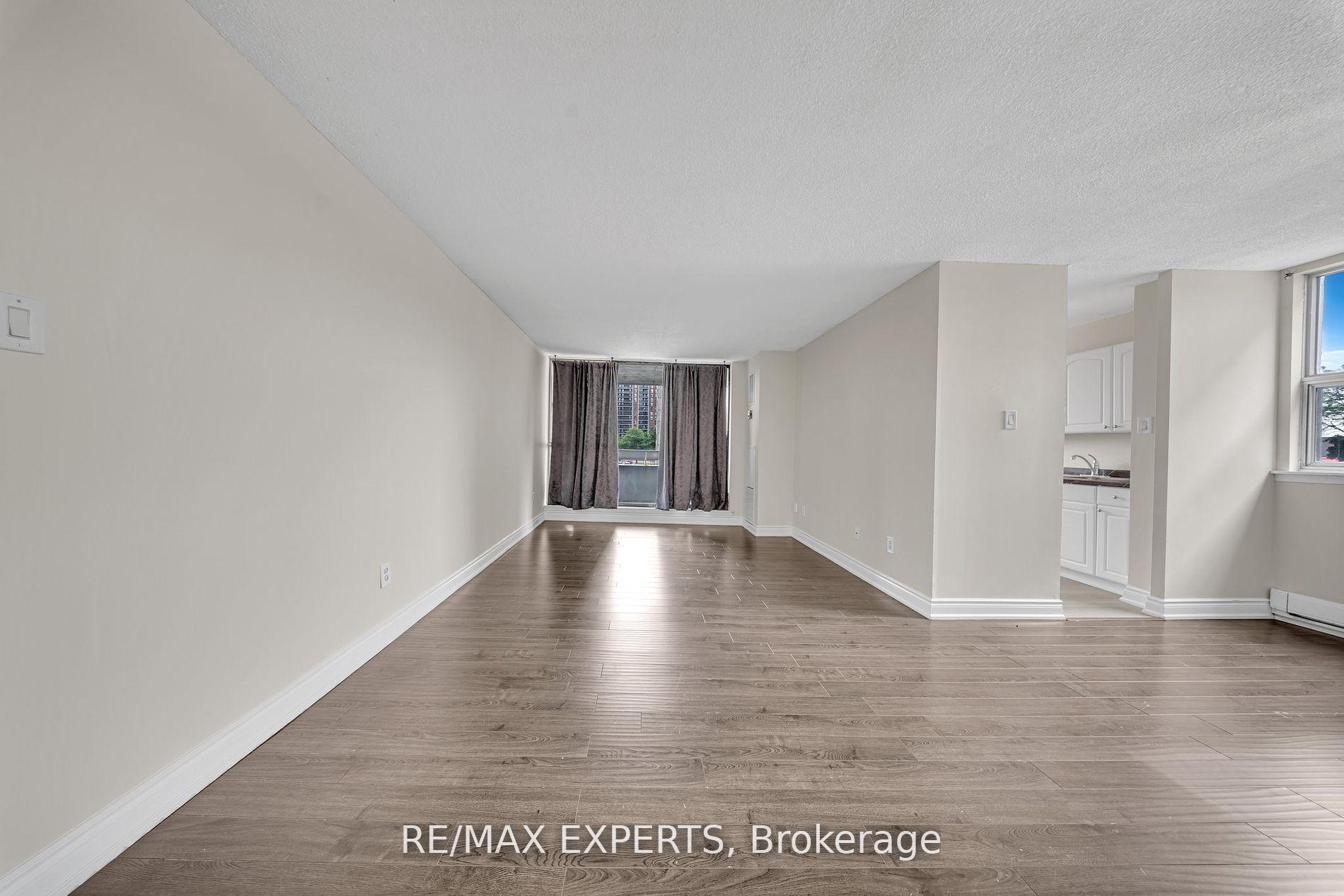 25 Kensington Rd 211