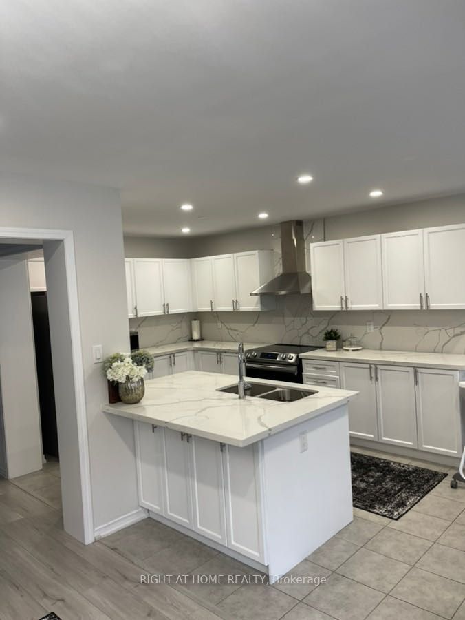 379 W Windfields Farm Dr