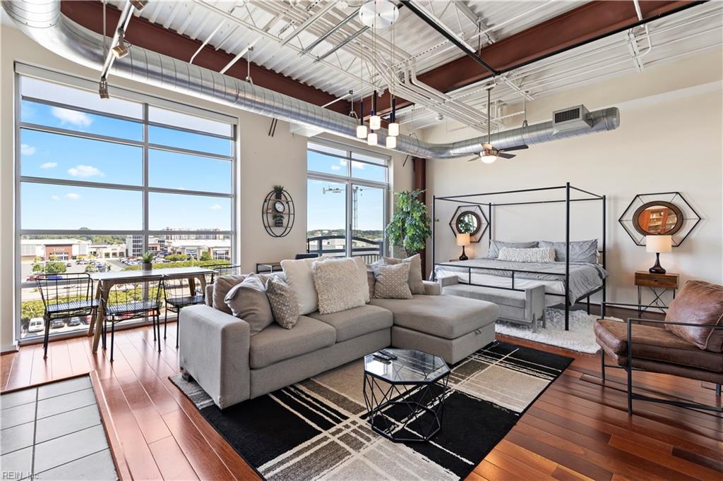 221 Market Street 552, Virginia Beach, VA 