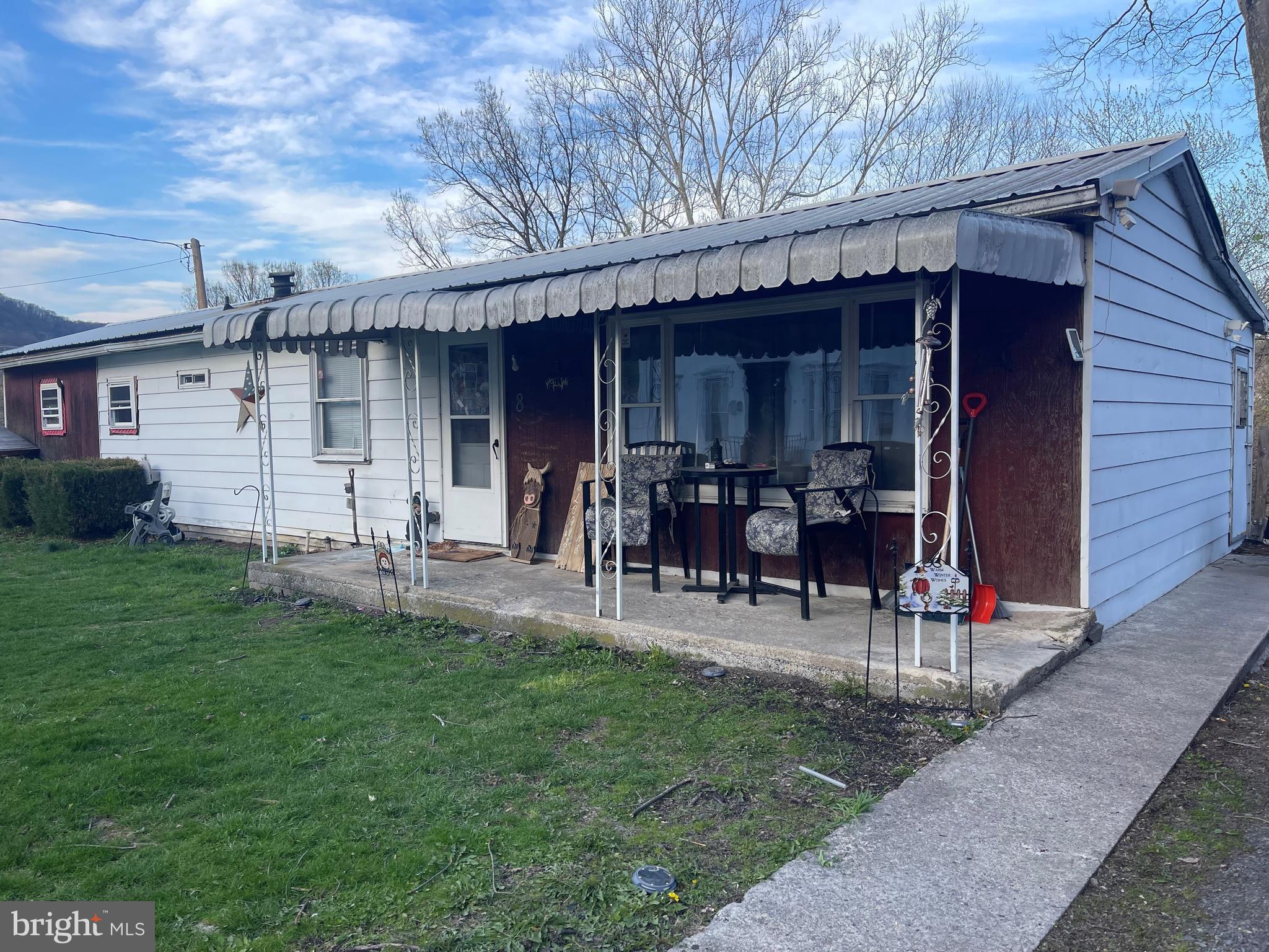 6 NWater St  
