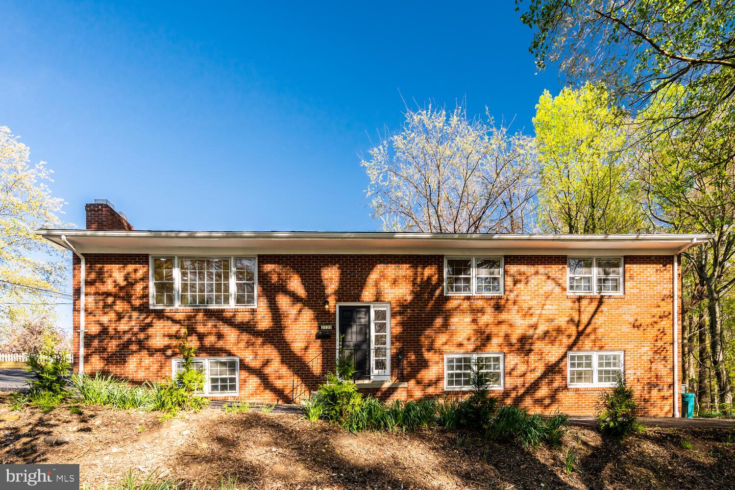 3535 Memorial Street