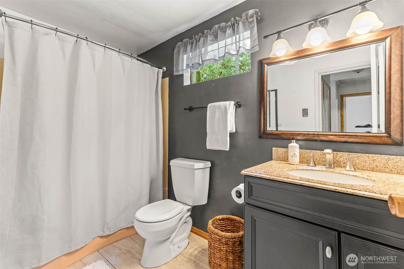 17025 32nd Avenue NE