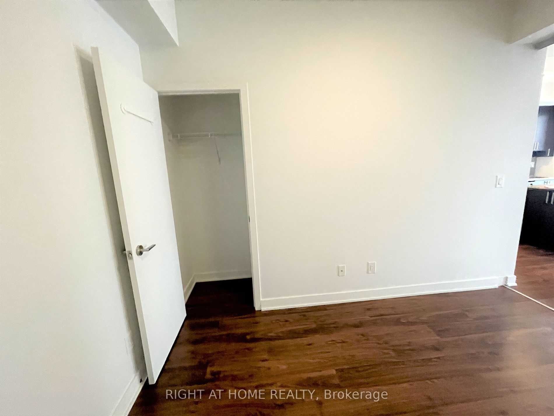 260 Sackville St 312