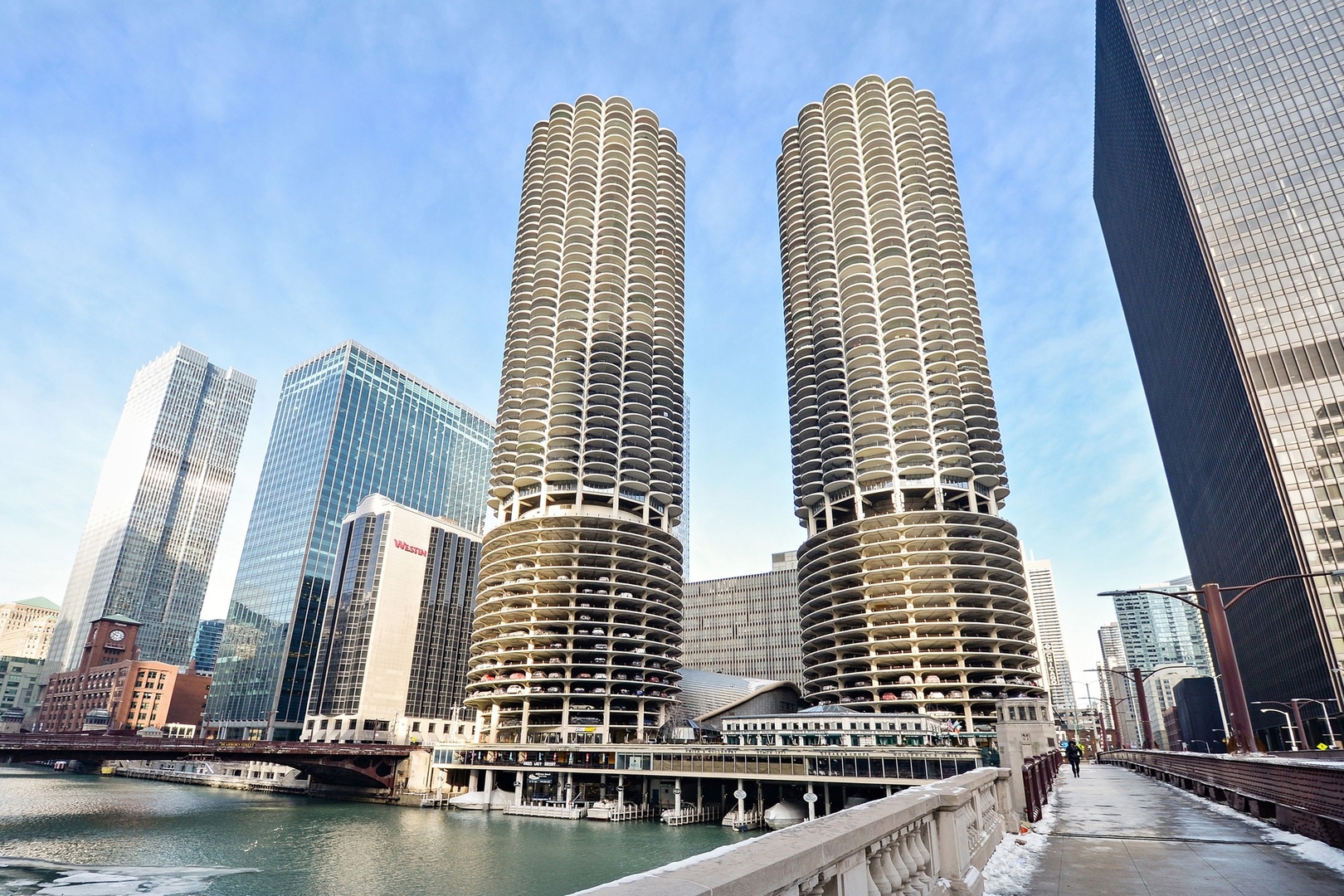 Marina City Chicago Chicago Condos 1 Bedroom or Studio